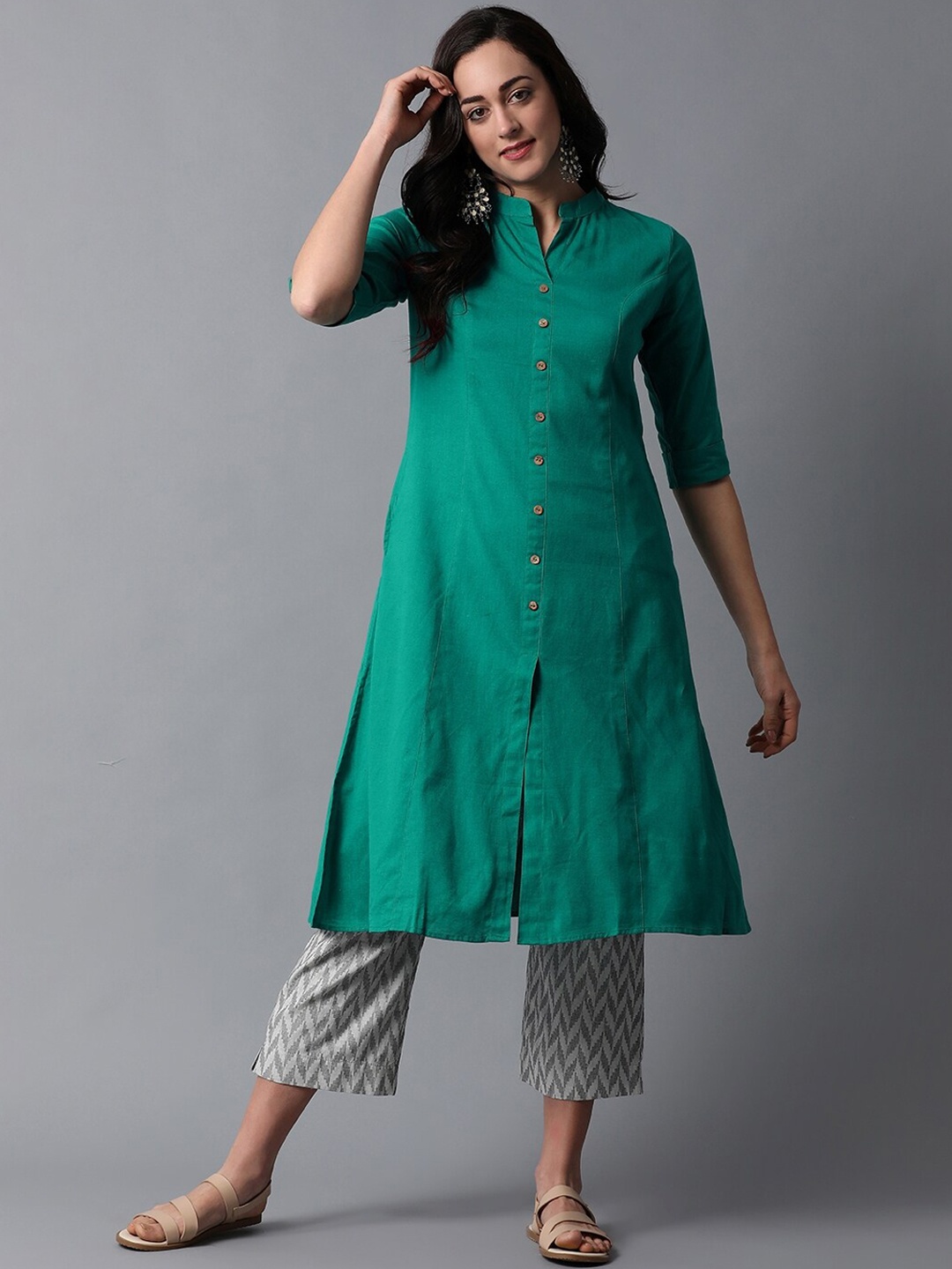 

Indian Dobby Women Sea Green Solid Mandarin Collar Pure Cotton A-Line Kurta