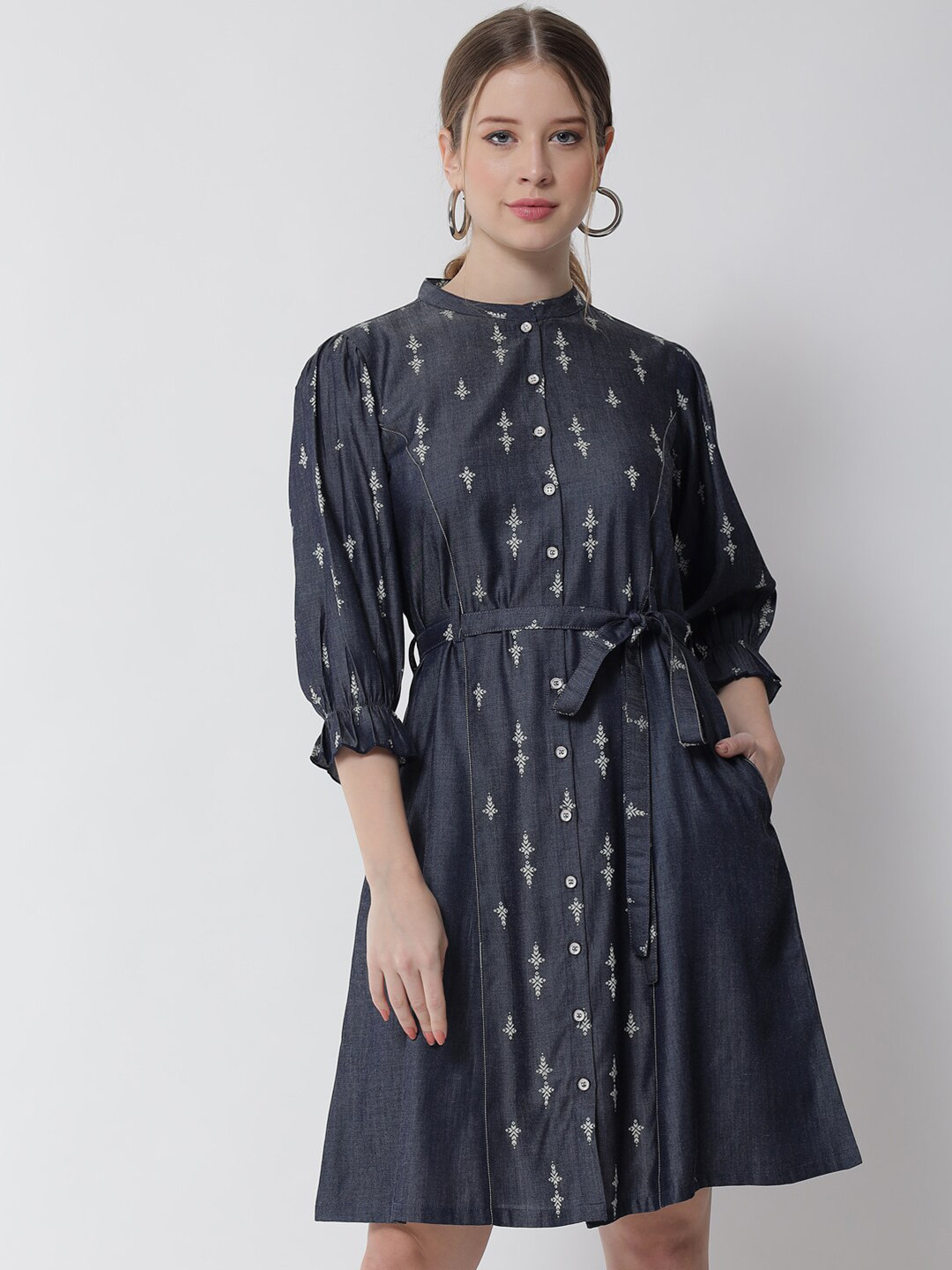 

Tulsattva Women Blue Floral Dress