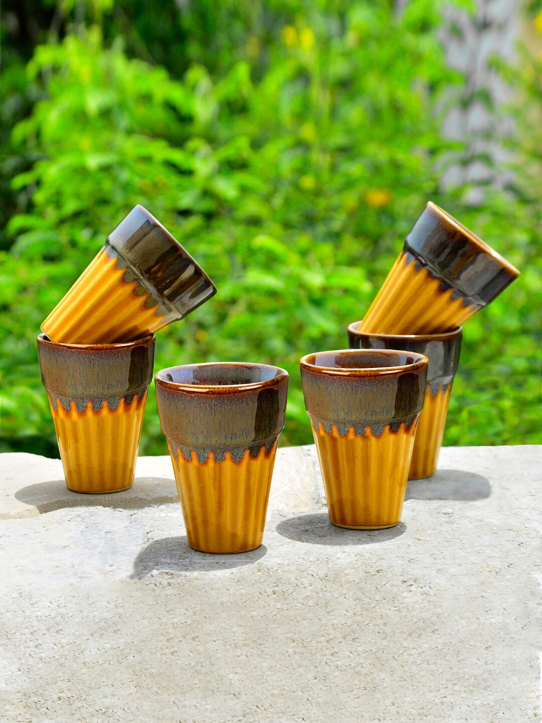 

StyleMyWay Gold-Toned & Brown Set Of 6 Textured Ceramic Glossy Kulladhs