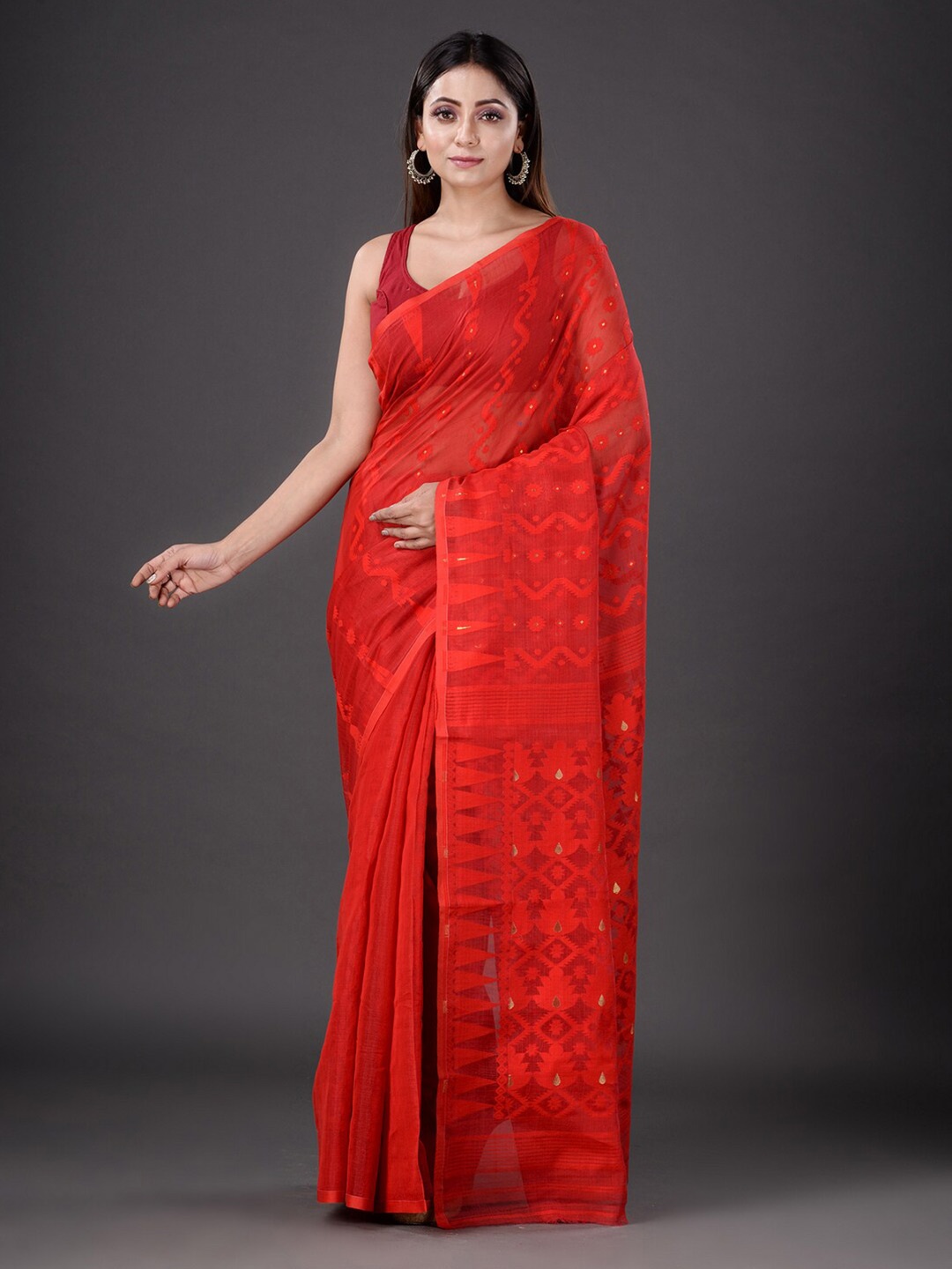 

Mitera Red Woven Design Silk Cotton Heavy Work Jamdani Saree