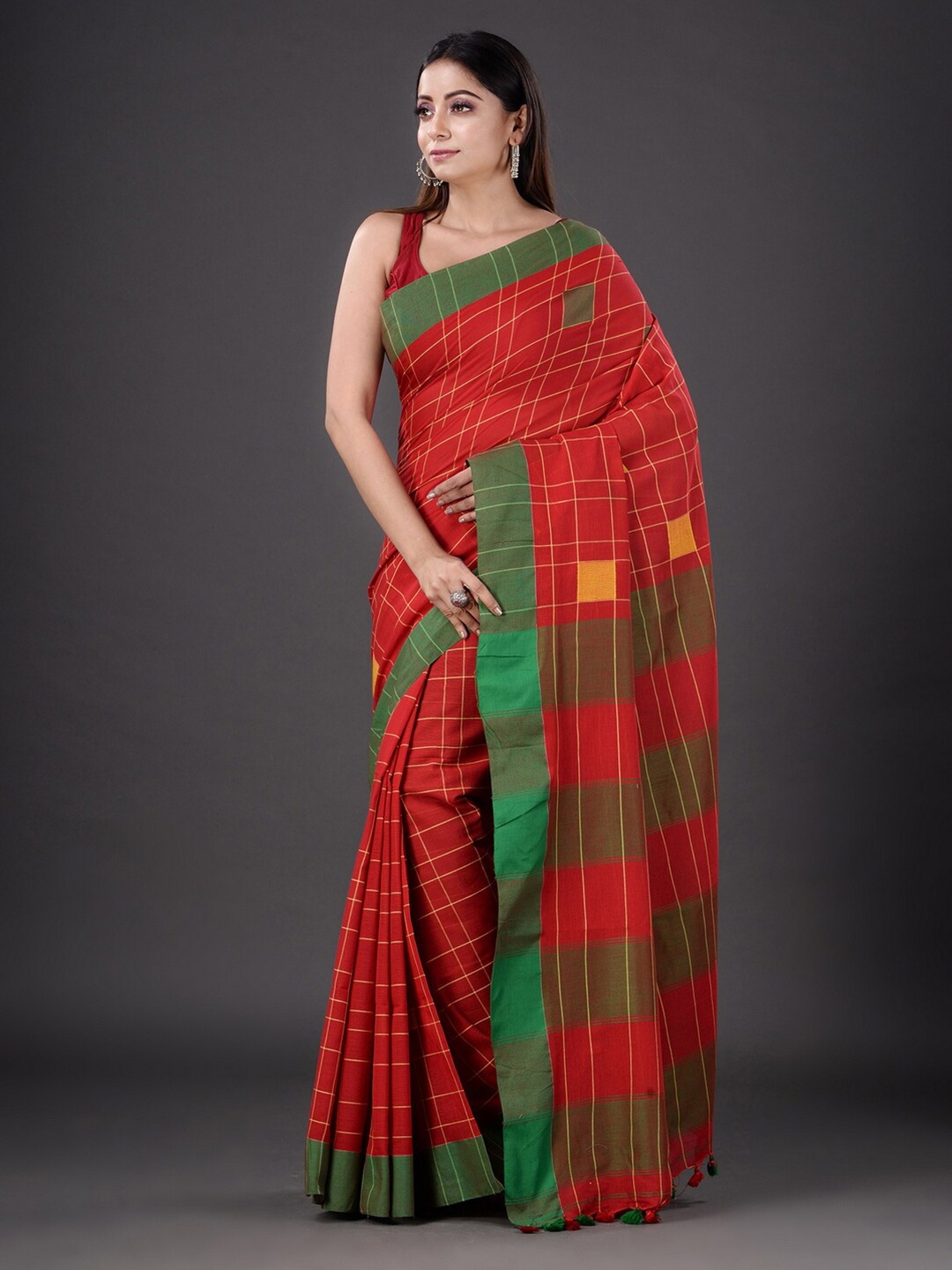 

Mitera Red & Green Woven Design Pure Cotton Saree