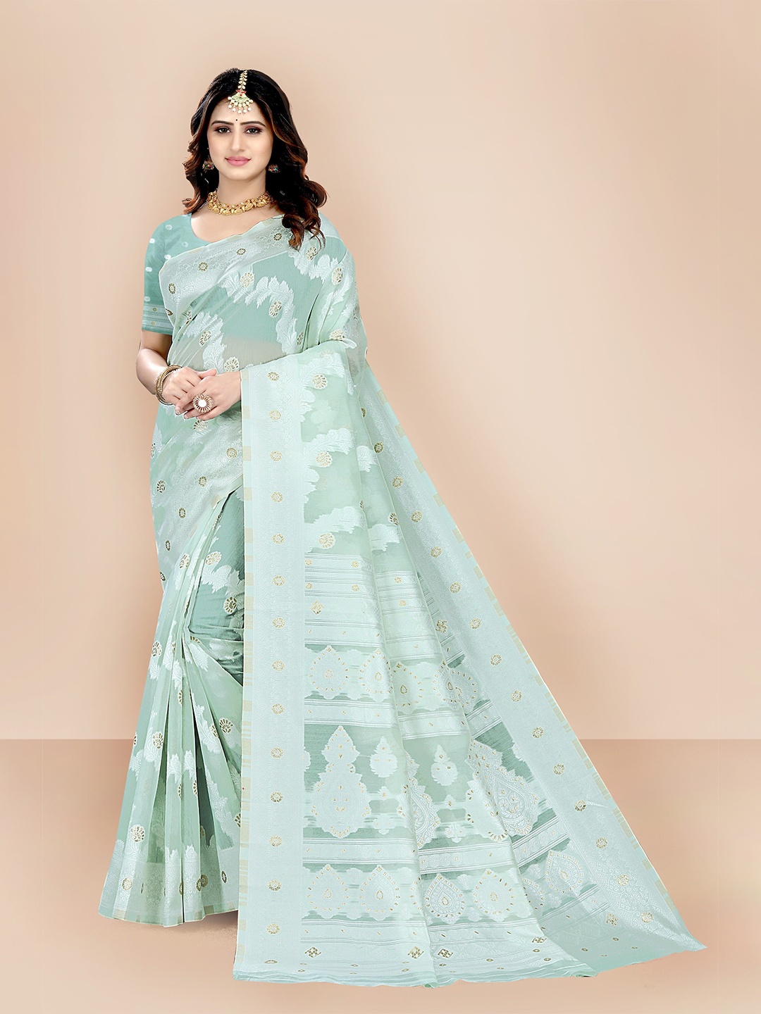 

VAIRAGEE Grey & Silver-Toned Woven Design Zari Pure Silk Saree
