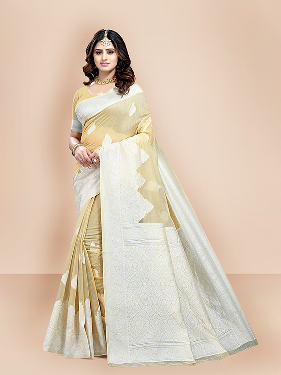

VAIRAGEE Cream-Coloured & Silver-Toned Floral Zari Pure Cotton Chanderi Saree