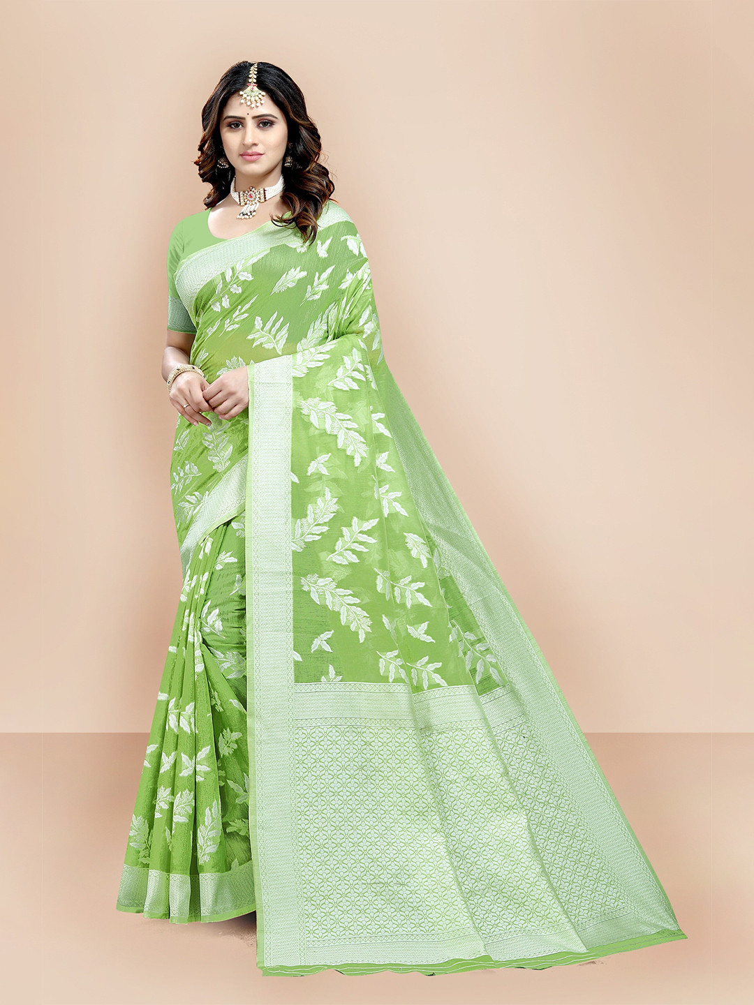

VAIRAGEE Sea Green & Silver-Toned Woven Design Zari Pure Cotton Chanderi Saree