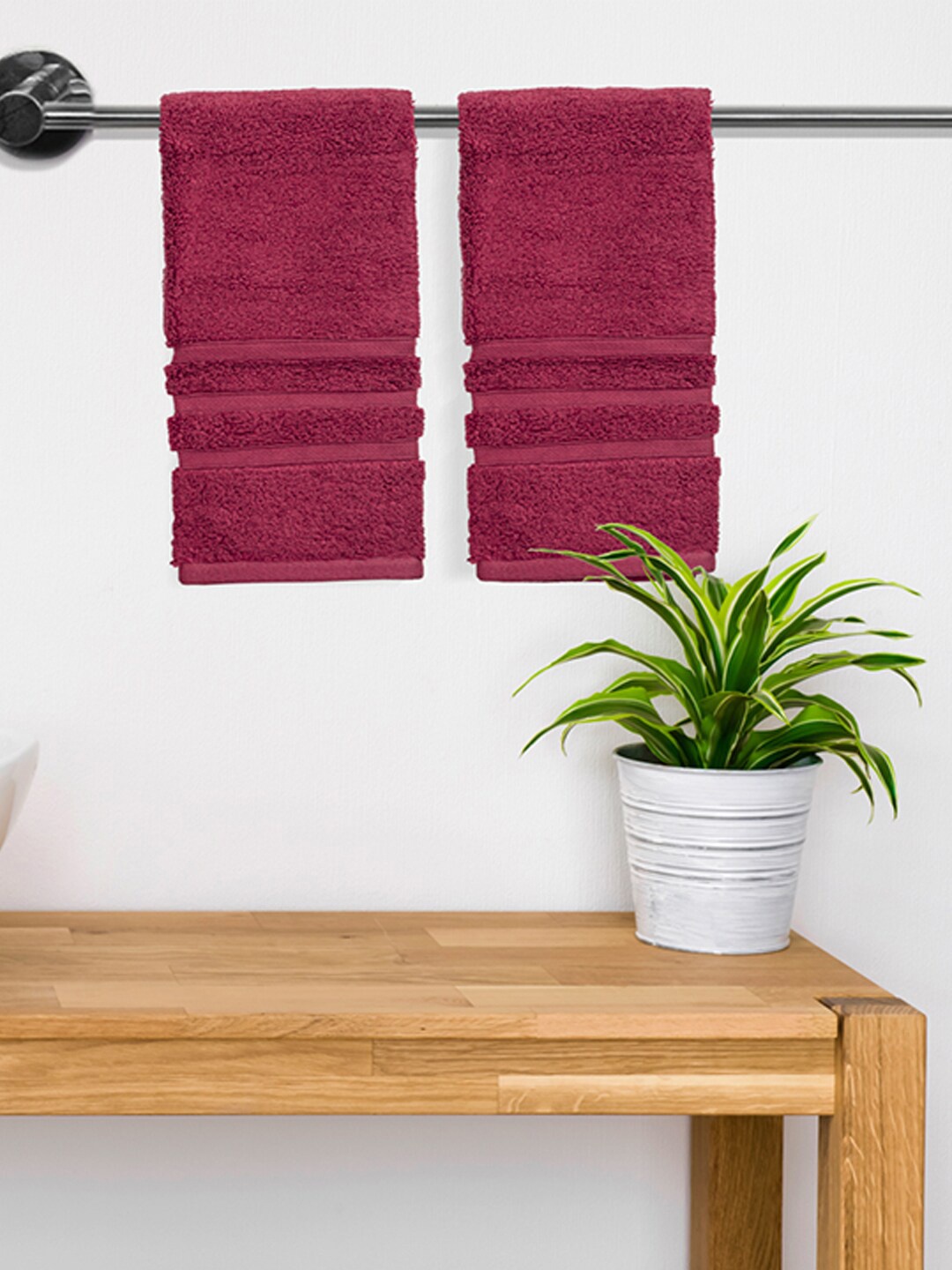 

Boutique Living India Burgundy Set Of 2 Solid 550 GSM Pure Cotton Hand Towels