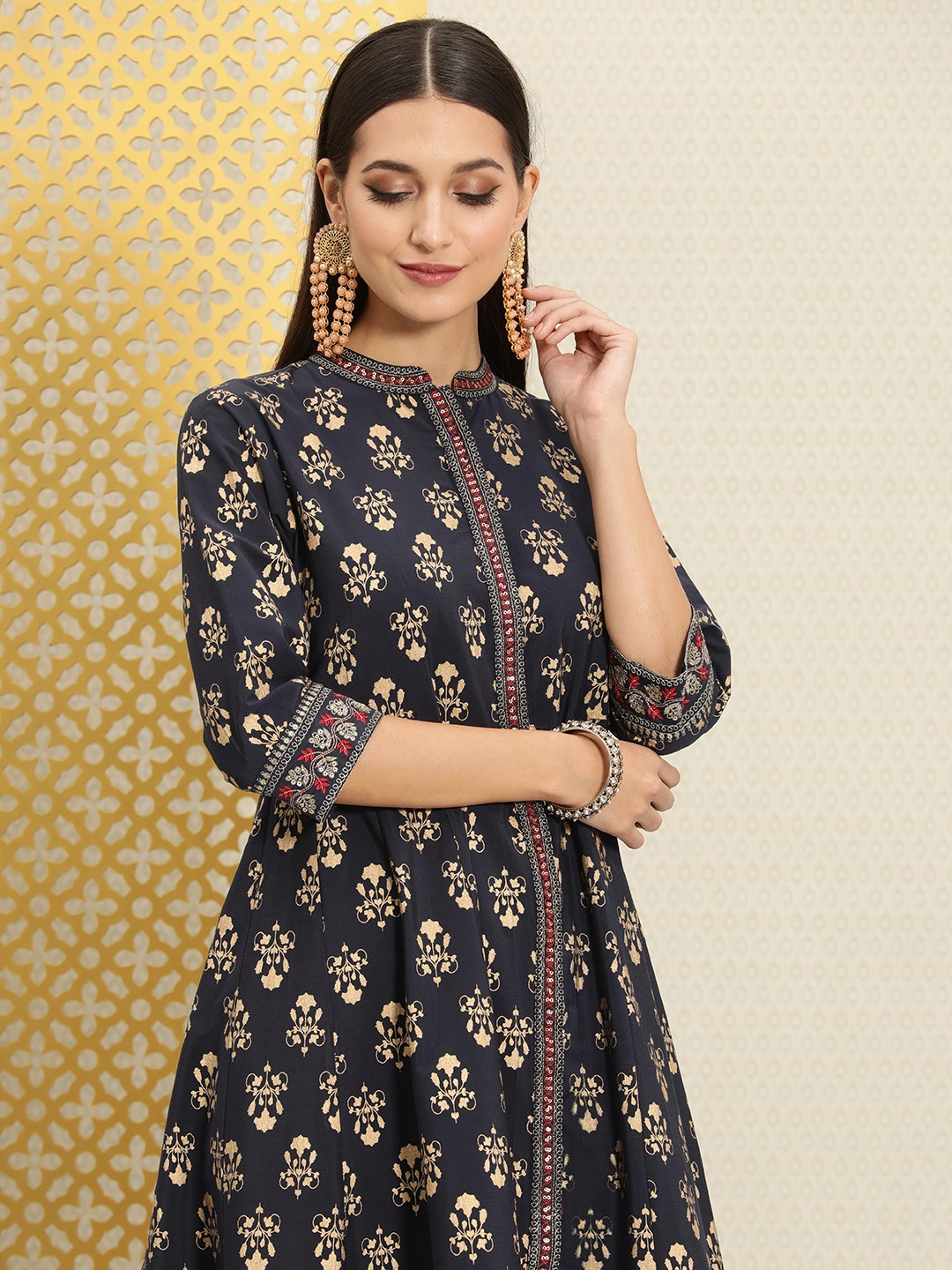 

House of Pataudi Women Navy Blue Jashn Floral Printed Embellished Anarkali Kurta