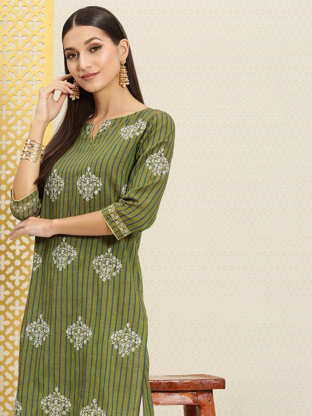 

House of Pataudi Women Olive Green & Blue Striped Pure Cotton Thread Work Kurta
