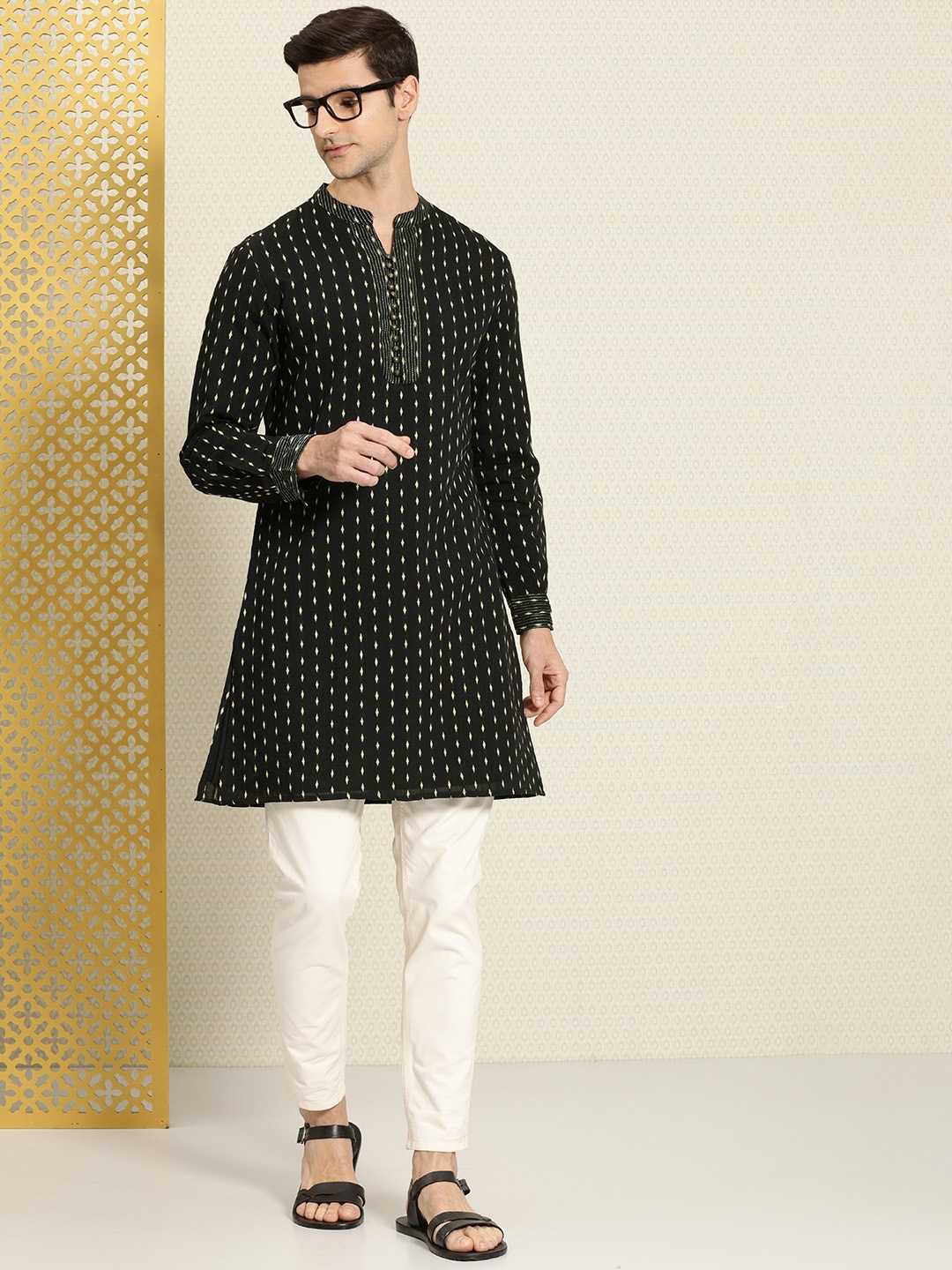 

House of Pataudi Men Black Woven Design Rozana Straight Kurta
