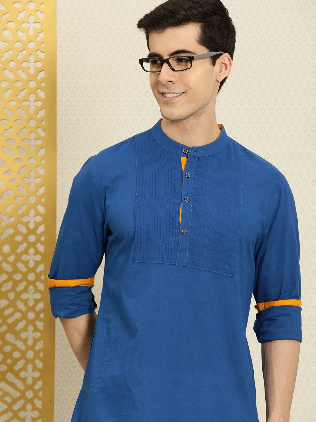 

House of Pataudi Men Blue Pleat Detail Pure Cotton Rozana Kurta