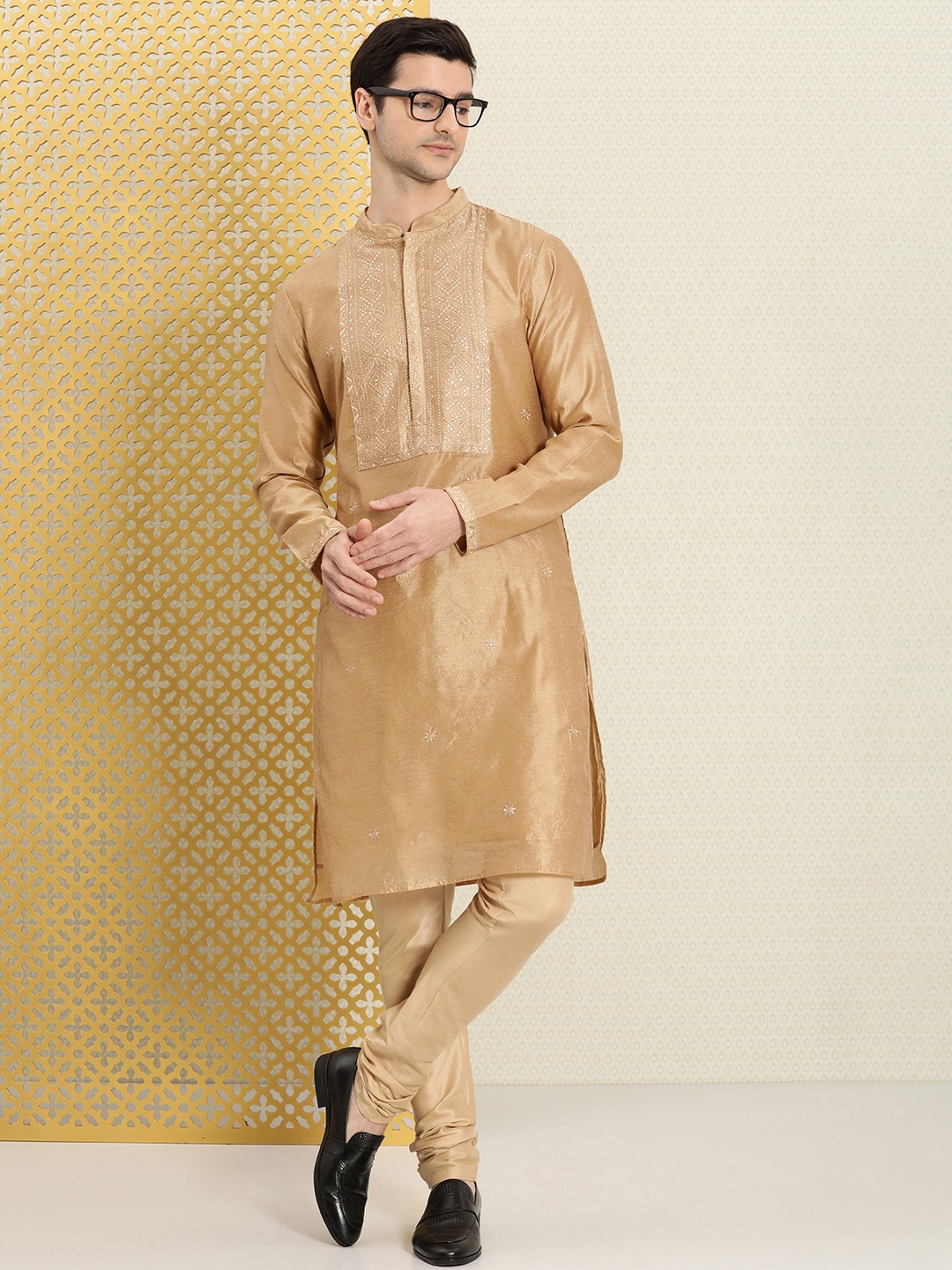 

House of Pataudi Men Beige Ethnic Motifs Embroidered Sequinned Jashn Kurta
