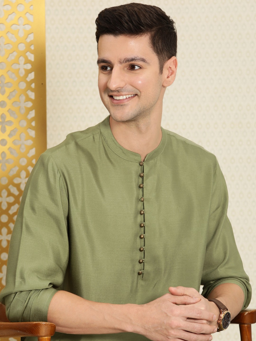 

House of Pataudi Men Olive Green Solid Mandarin Collar Straight Rozana Kurta
