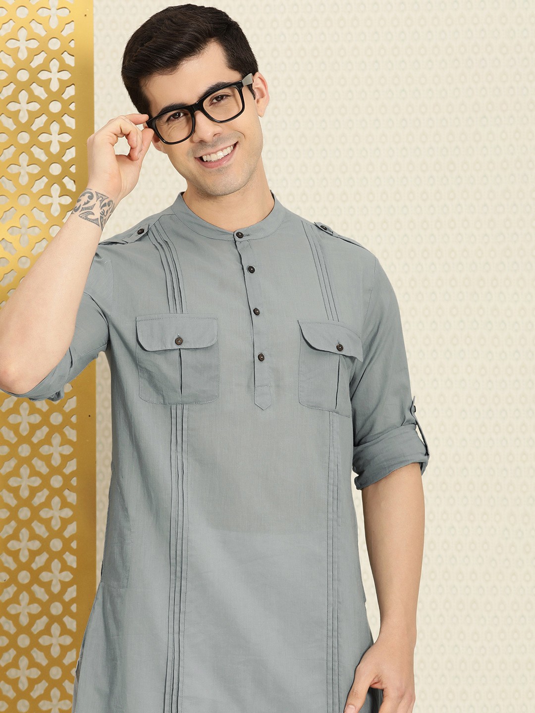 

House of Pataudi Men Grey Solid Pure Cotton Rozana Pakistani Style Kurta