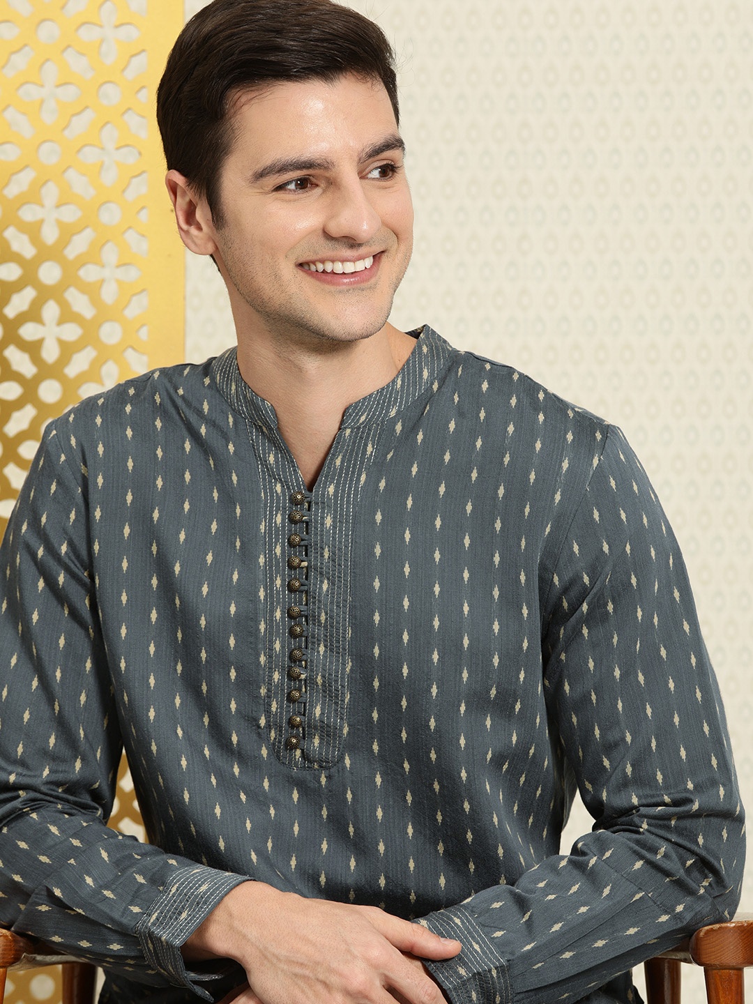 

House of Pataudi Men Grey Woven Designed Ethnic Kurta