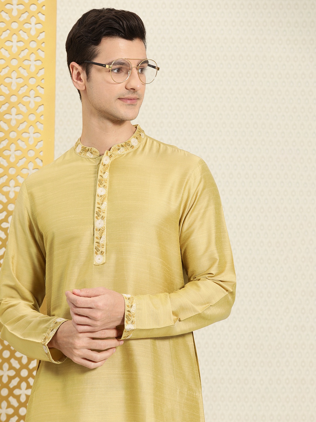 

House of Pataudi Men Beige Solid Rozana Straight Kurta