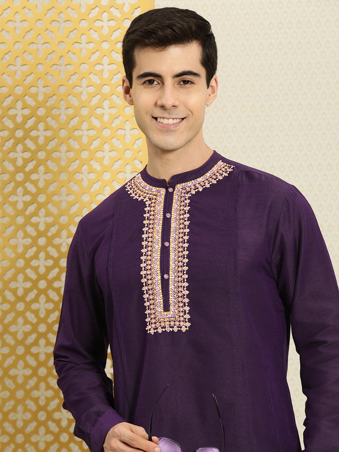 

House of Pataudi Men Purple Embellished Jashn Kurta