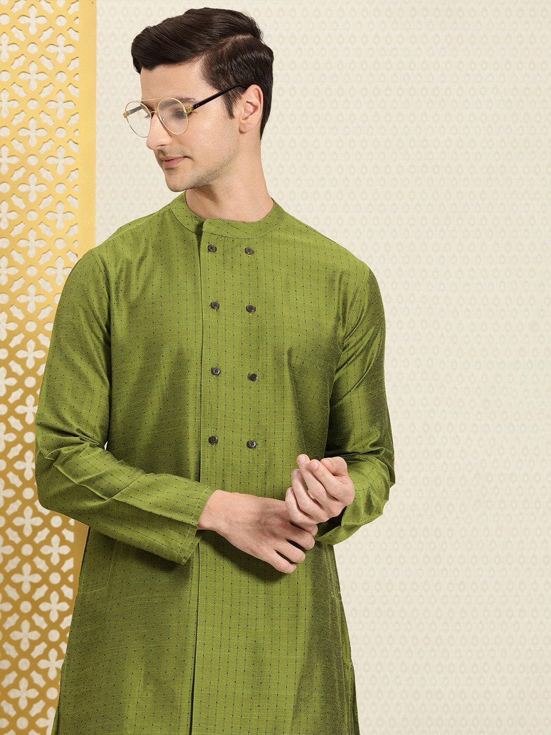 

House of Pataudi Men Green Striped Rozana Angrakha Kurta