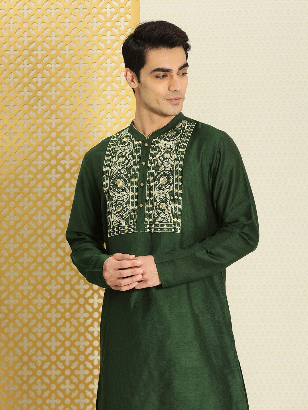 

House of Pataudi Men Green Ethnic Motifs Embroidered Thread Work Jashn Kurta