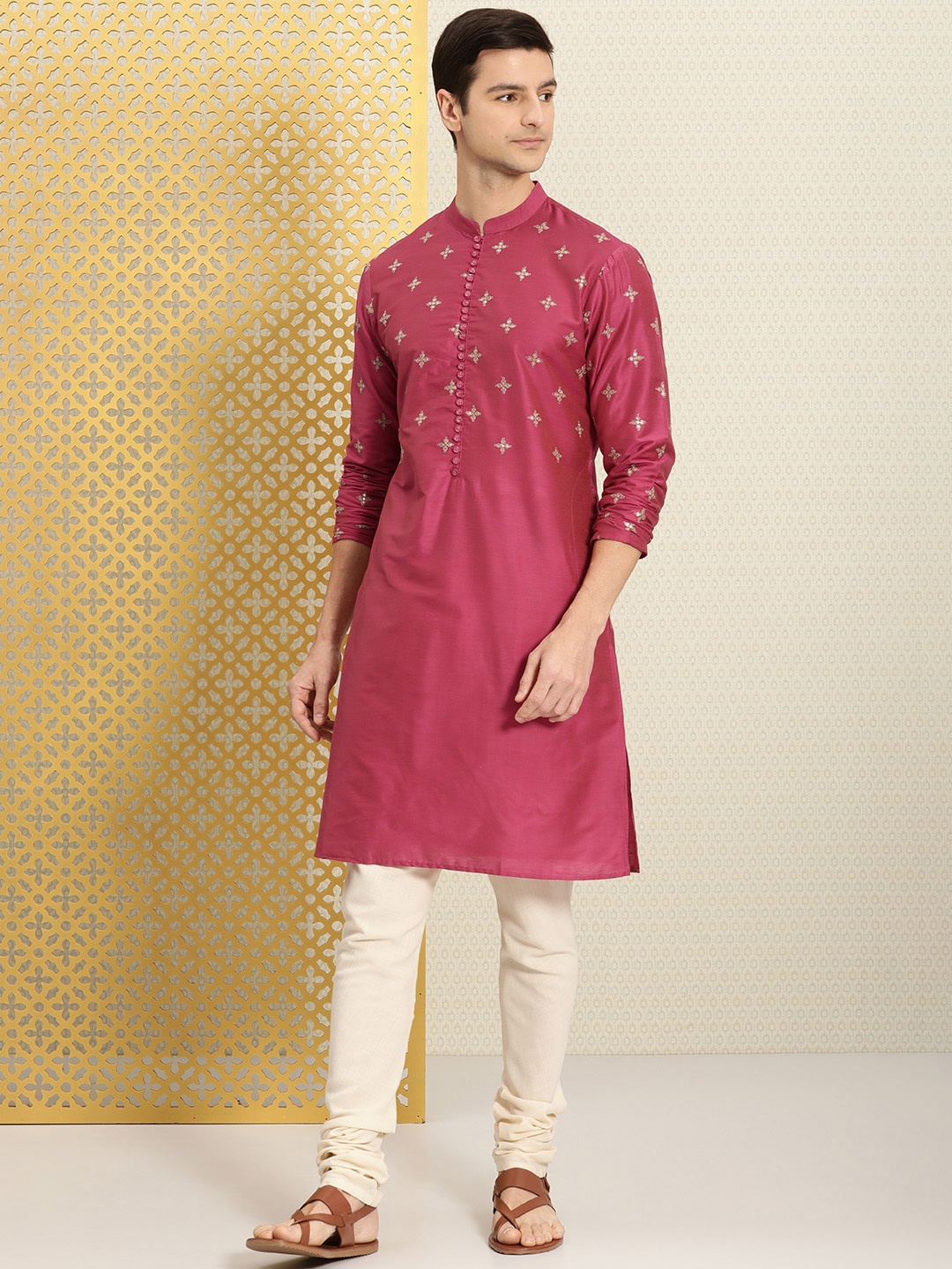 

House of Pataudi Men Pink & Copper-Toned Floral Embroidered Jashn Thread Work Kurta