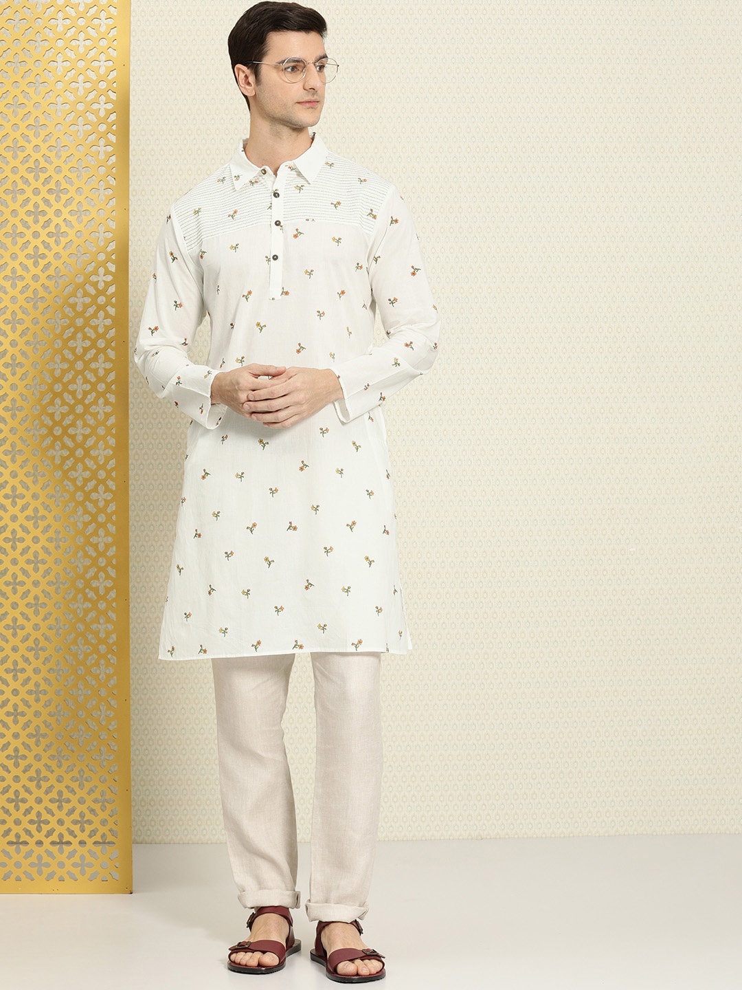 

House of Pataudi Men White & Orange Floral Printed Pure Cotton Rozana Kurta