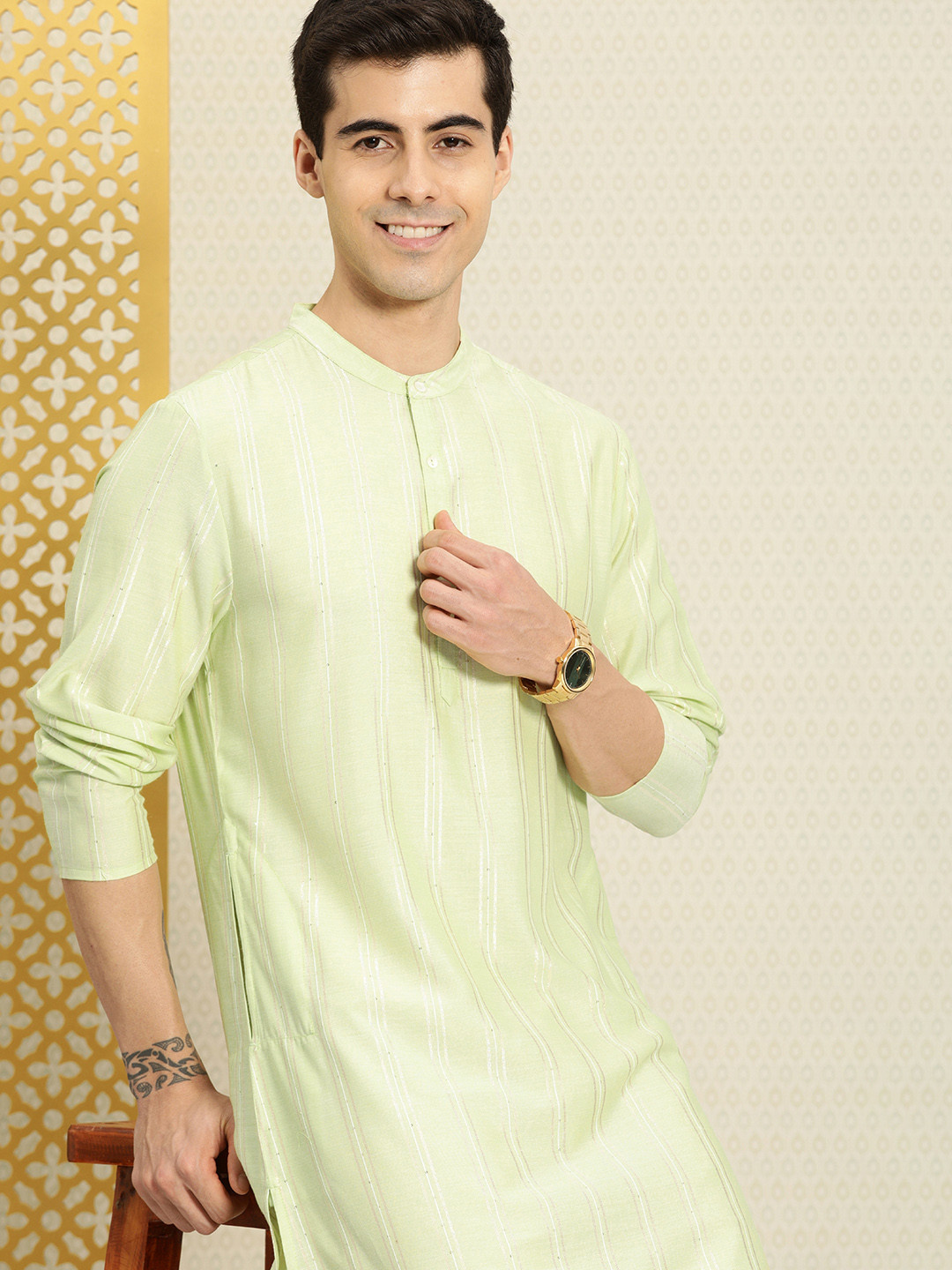 

House of Pataudi Men Green & Golden Striped Rozana Kurta