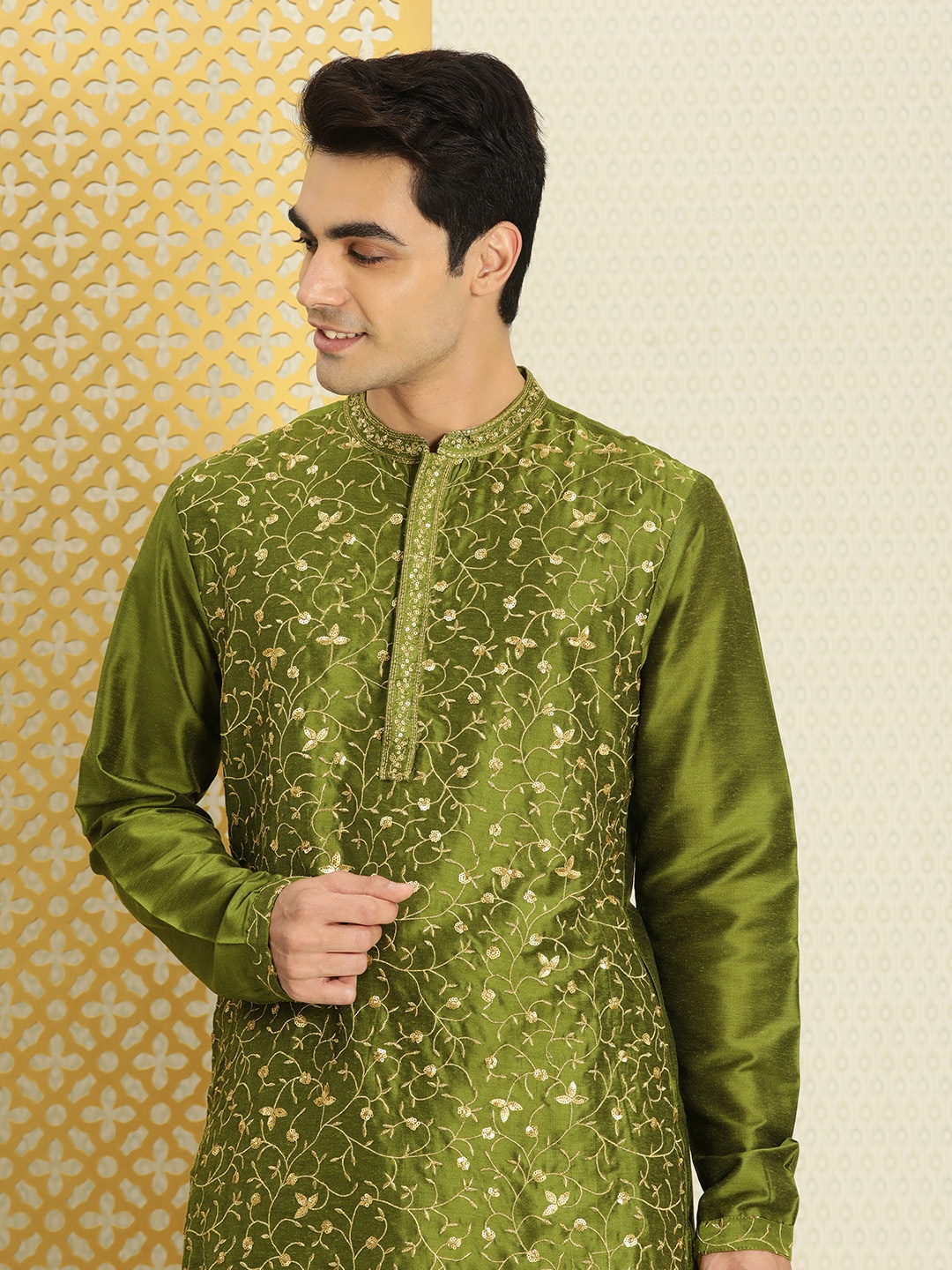 

House of Pataudi Men Olive Green & Gold-Toned Ethnic Motifs Woven Design Jashn Kurta