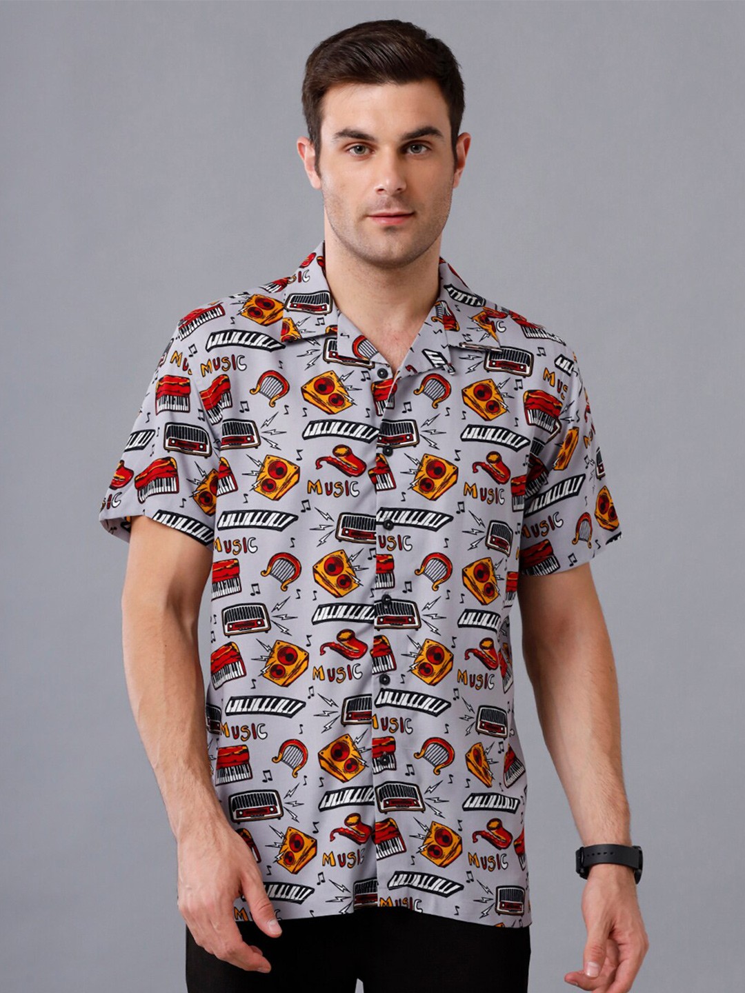 

YOVISH Men Grey Smart Slim Fit Printed Casual Short Sleeves Shirt