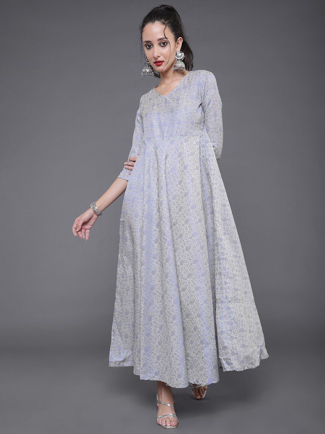 

saubhagya Off White & Blue Maxi Dress