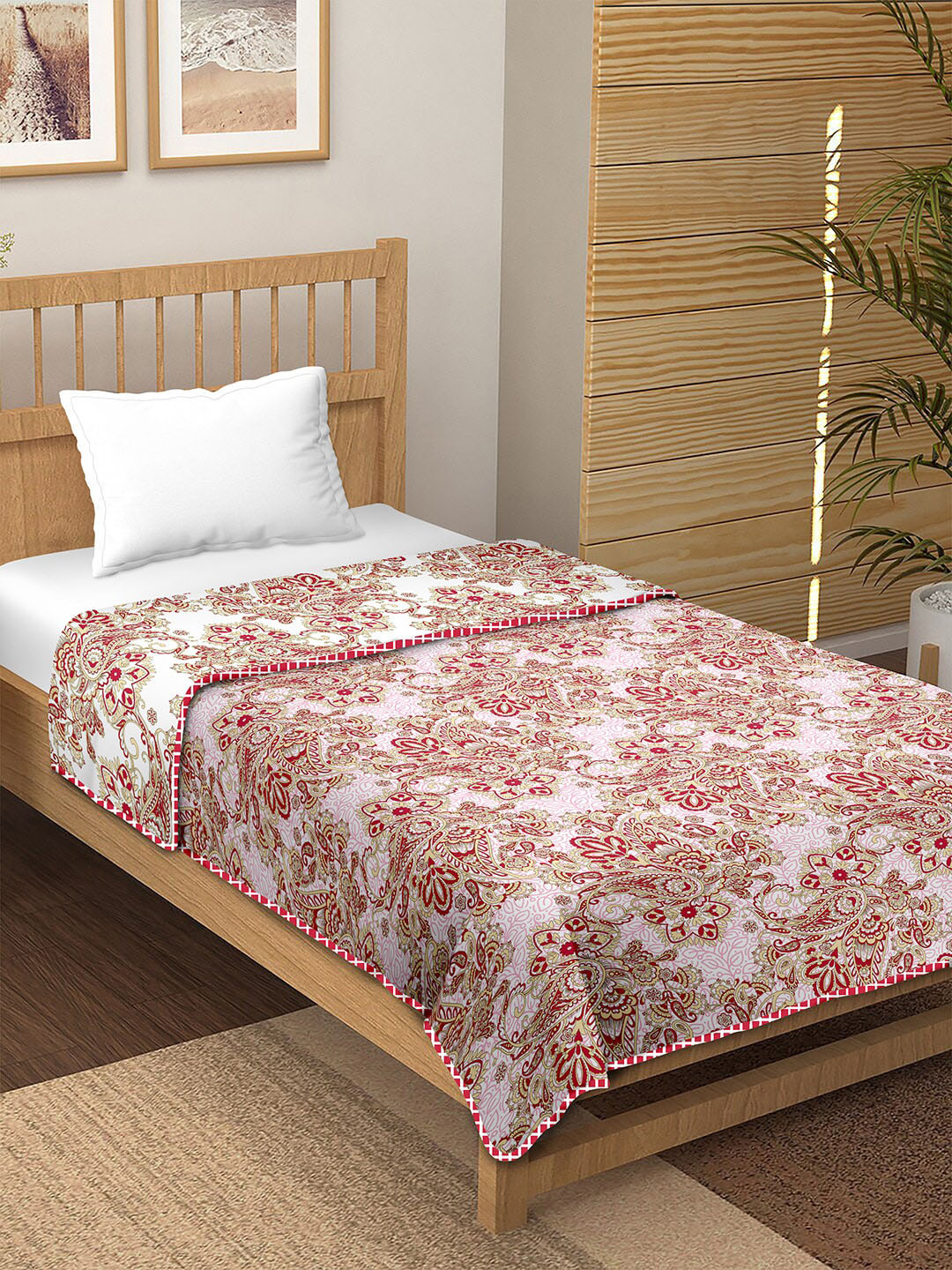 

BELLA CASA Unisex Red Printed Blankets Quilts and Dohars