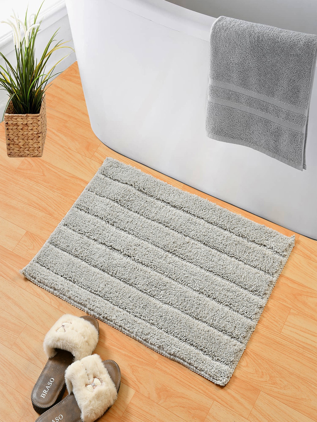 

Hammer Home Set Of 2 Grey Striped 350 GSM Bath Rugs