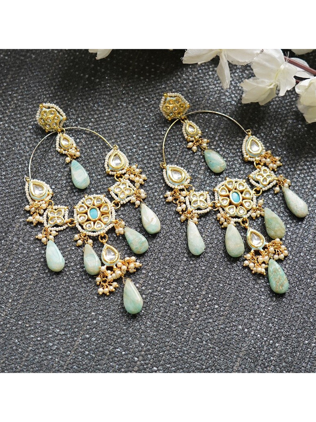 

AURAA TRENDS Gold-Toned & Sea Green Contemporary Hoop Earrings