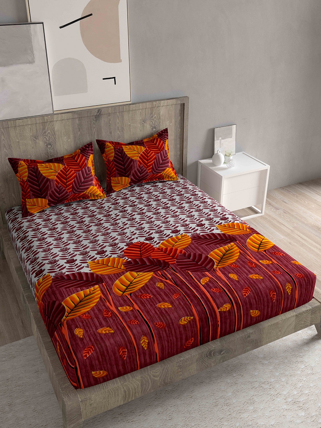 

Spangle Brown & White Floral 280 TC King Bedsheet with 2 Pillow Covers
