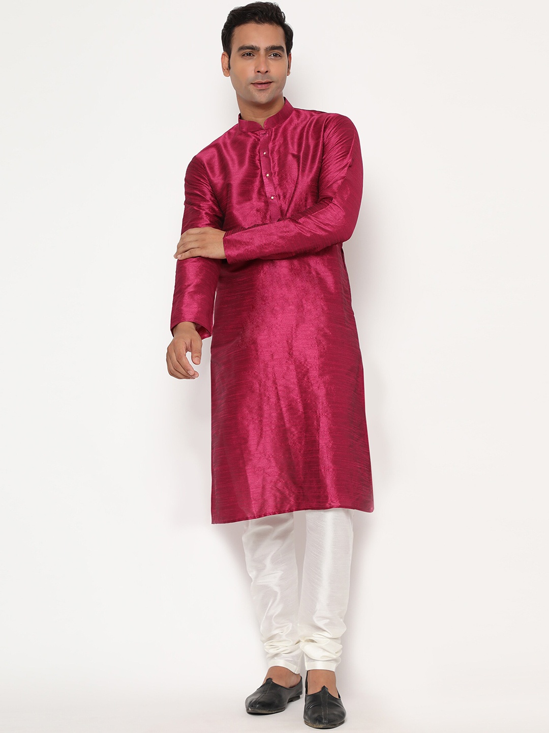

Glemora Men Magenta Self Design Dupion Silk Kurta with Pyjama