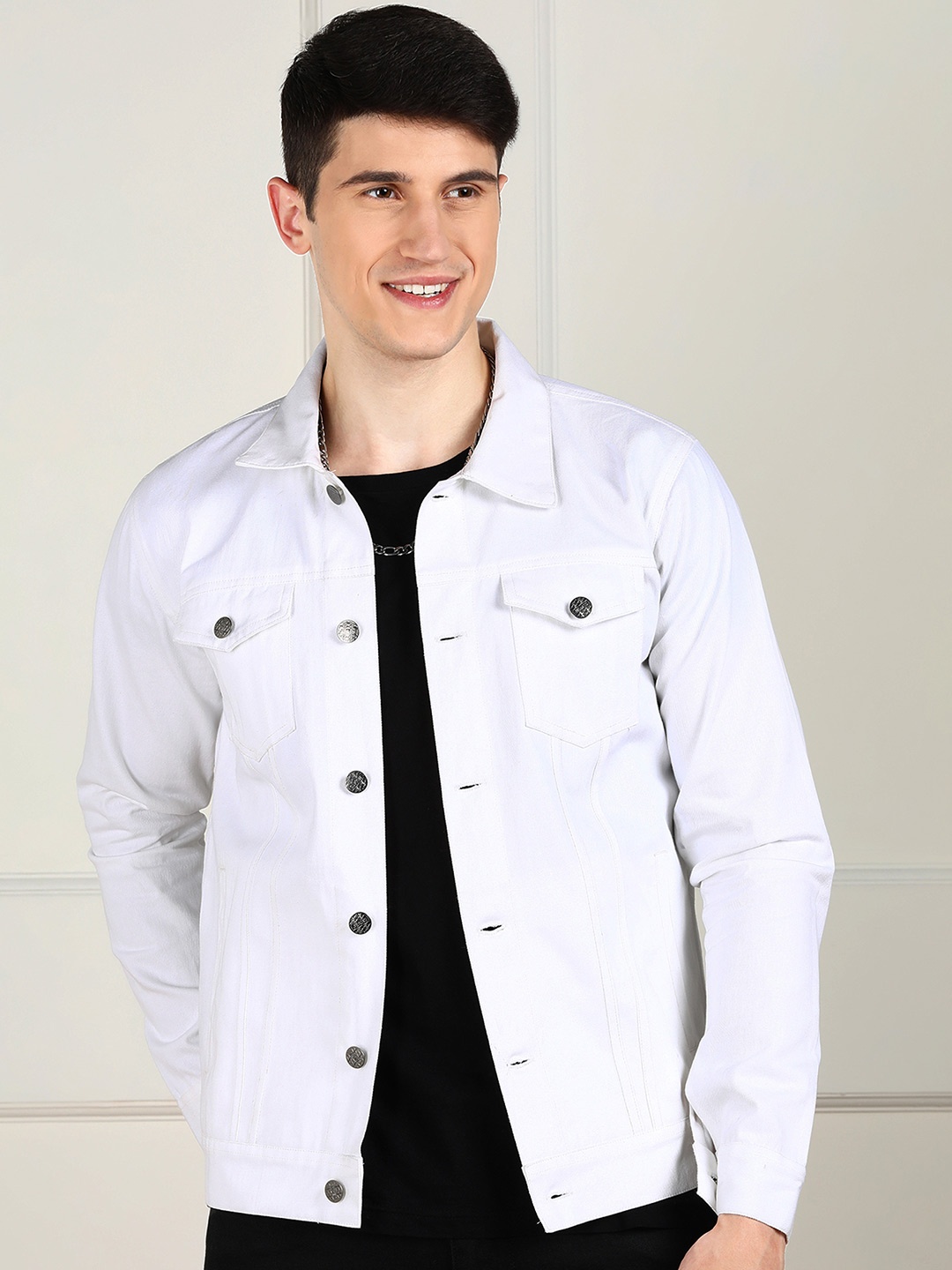 

MONTREZ Men White Crop Denim Jacket with Embroidered