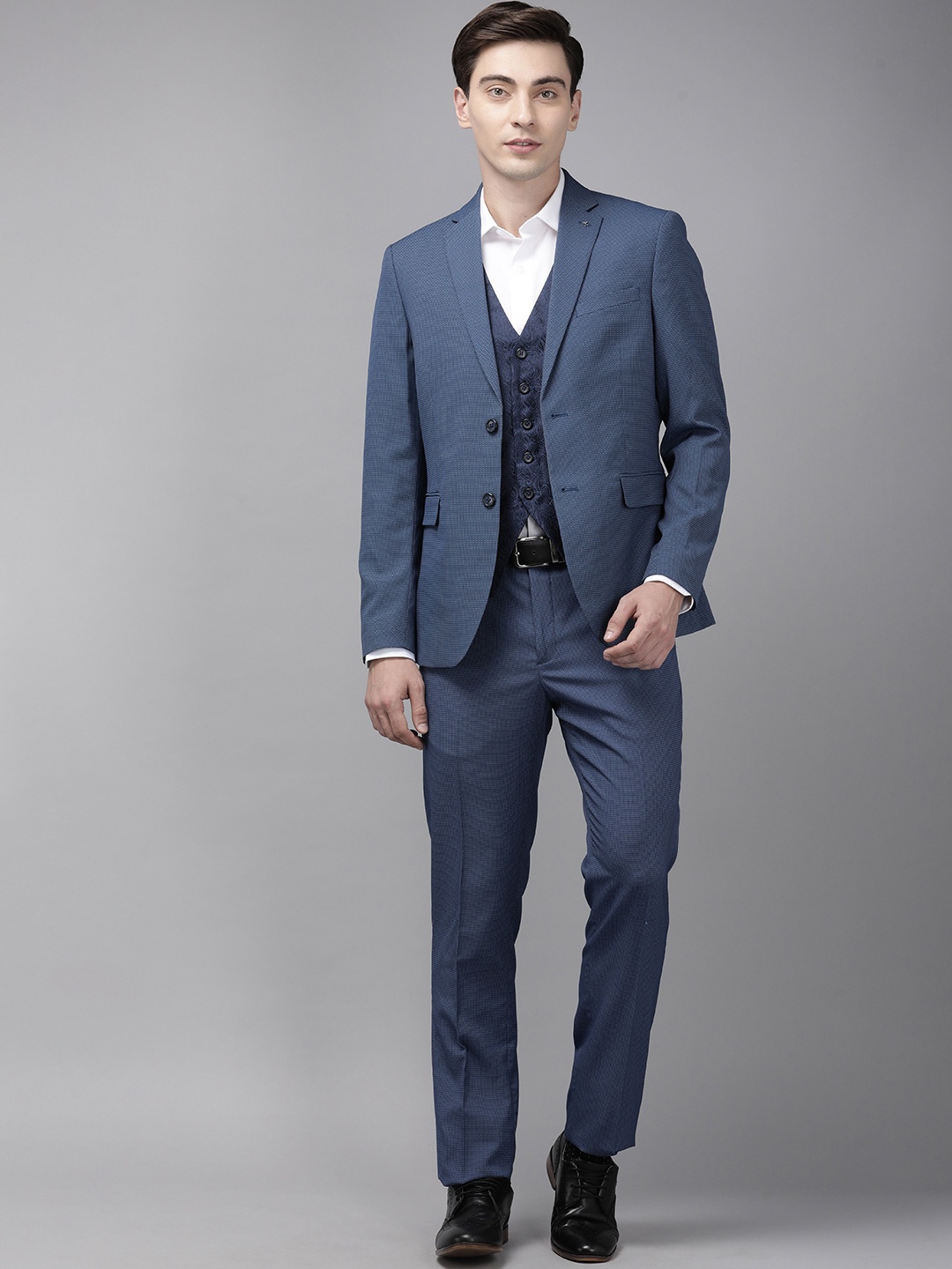 

Arrow Men Navy Blue Self Designed Tailored Fit Single Breasted 3 Piece Formal Suit