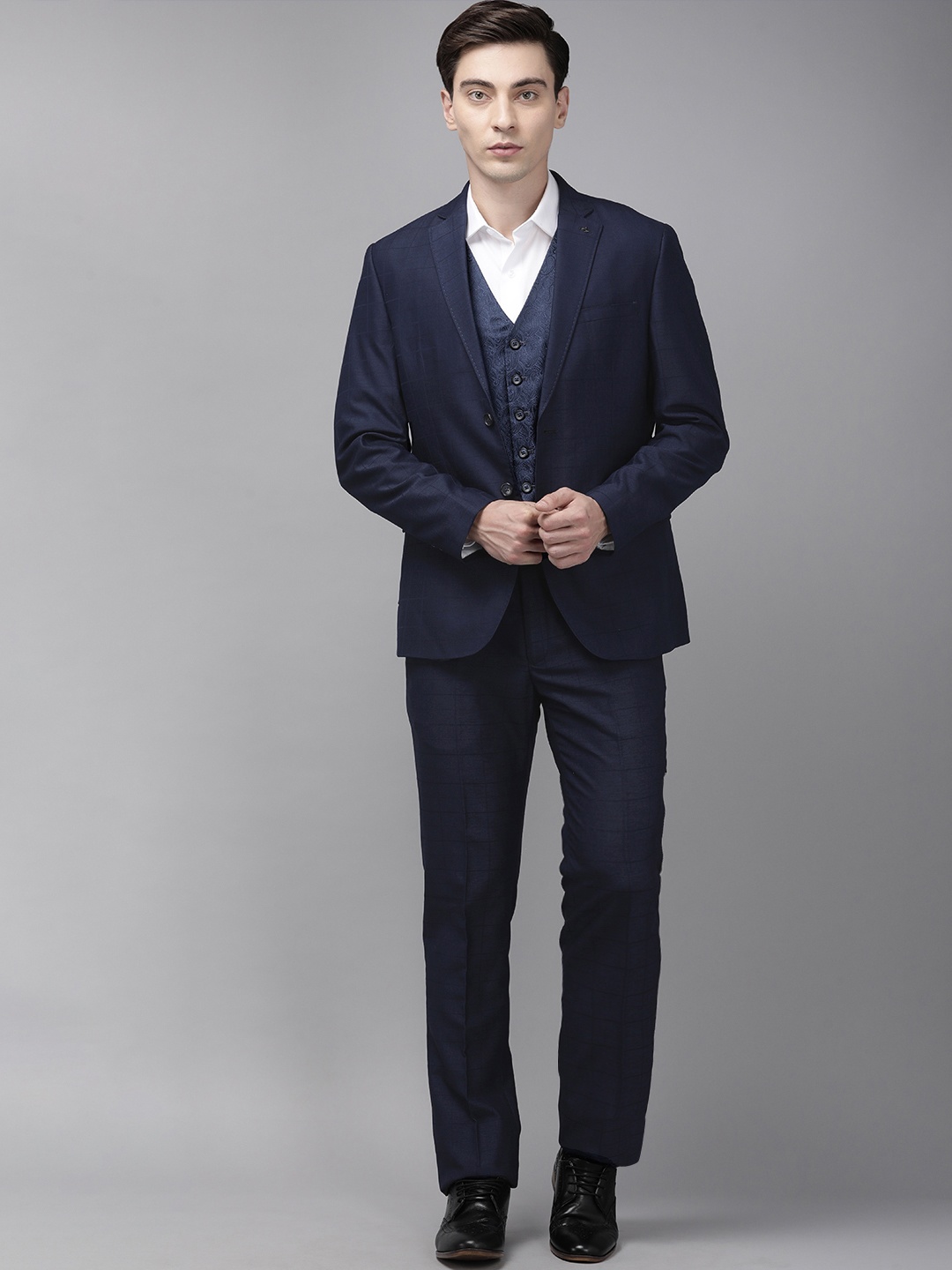 

Arrow Men Navy Blue Single-Breasted Tailored Fit Three-Piece Formal Suit