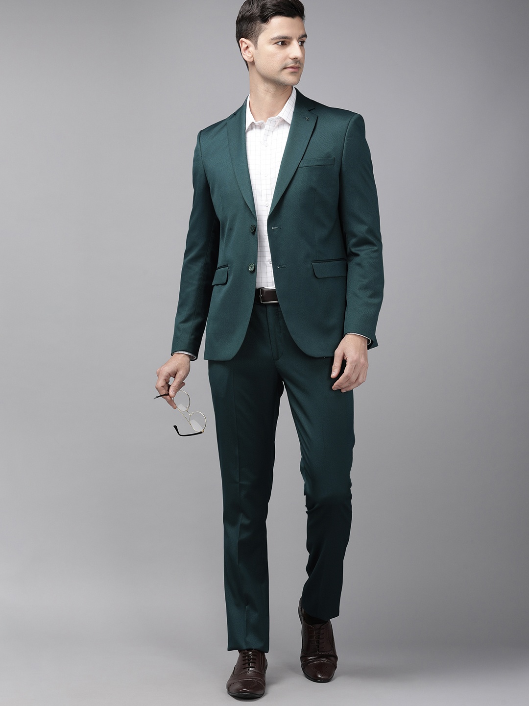 

Arrow Men Green Self Design Single Breasted Formal Suit
