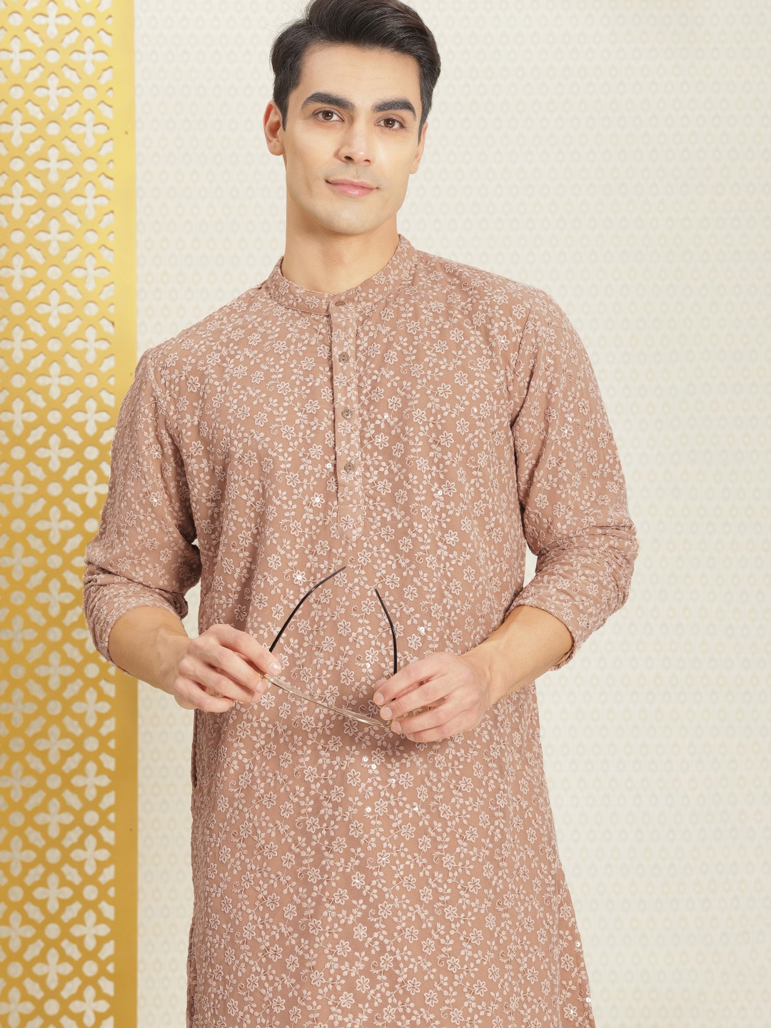 

House of Pataudi Men Beige Ethnic Motifs Embroidered Rozana Kurta