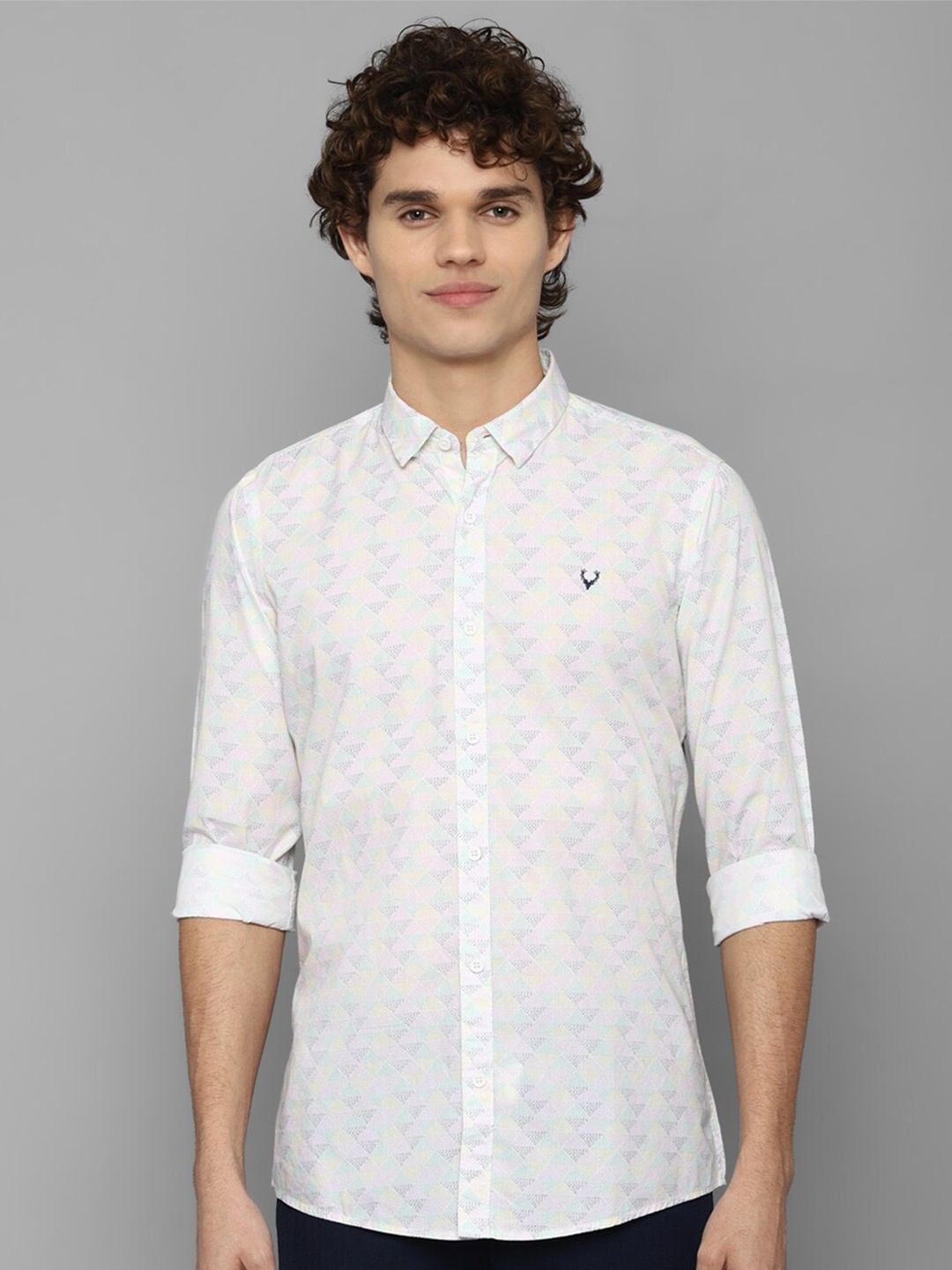 

Allen Solly Sport Men White Floral Printed Casual Shirt