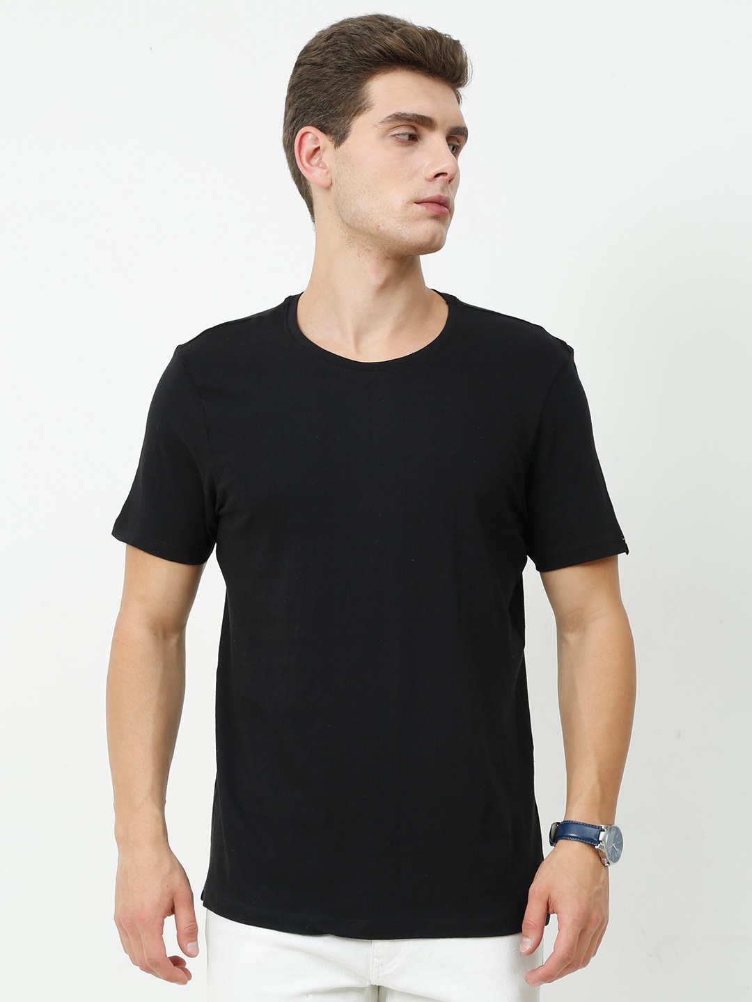 

PLATYPUSS Men Black Solid Cotton Bio Finish T-shirt