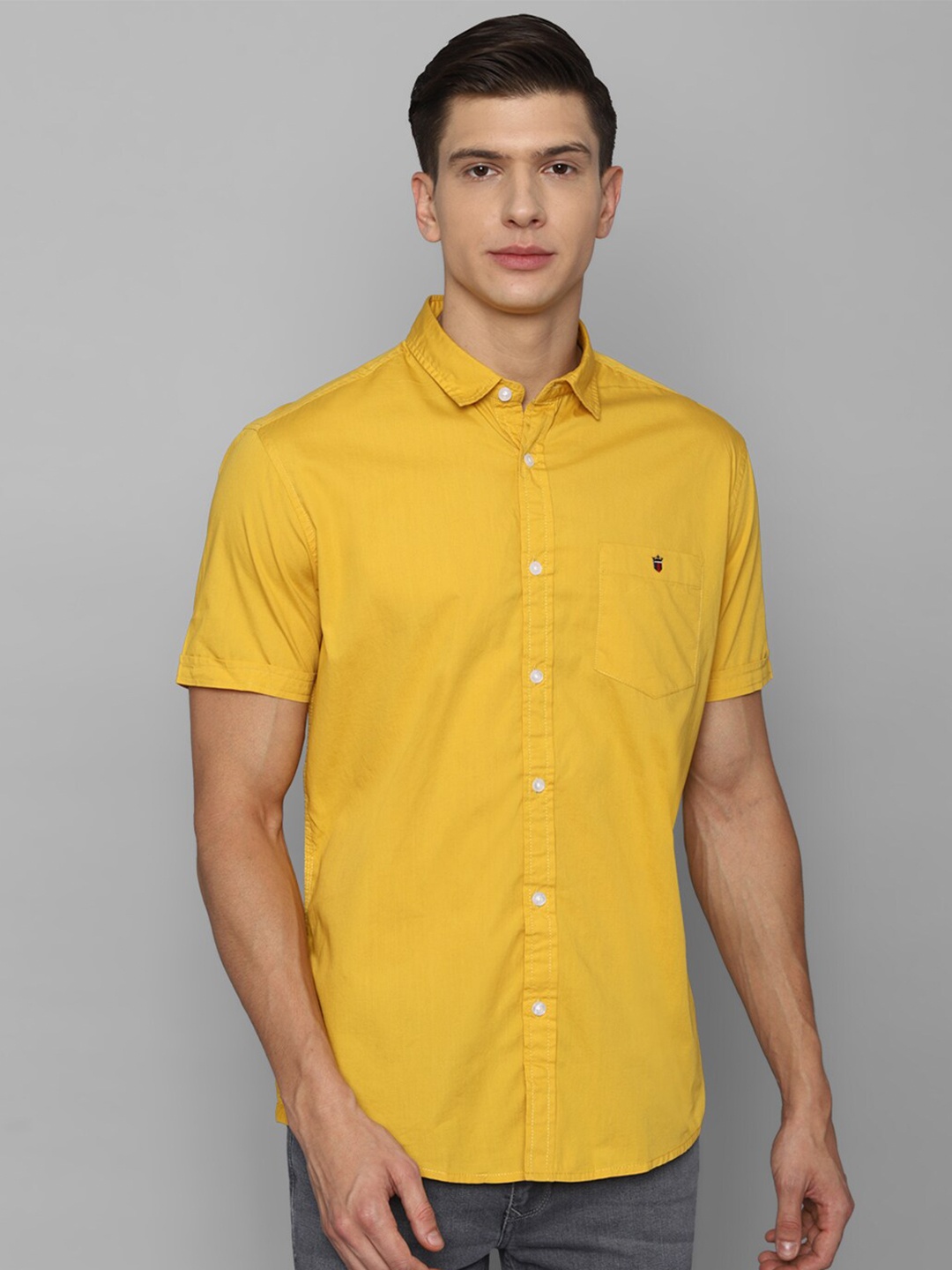 

Louis Philippe Jeans Men Yellow Slim Fit Pure Cotton Casual Shirt