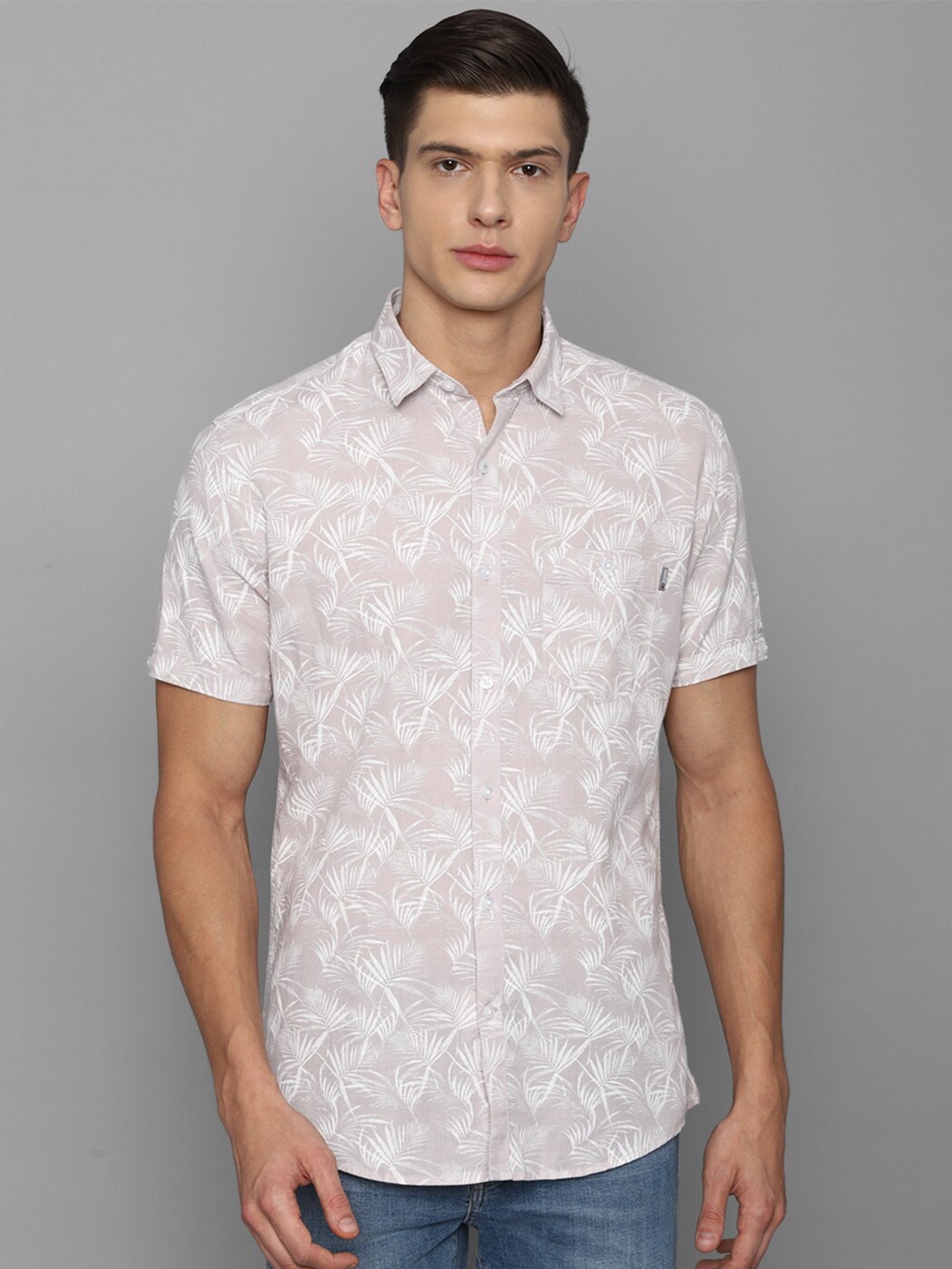 

Louis Philippe Sport Men Purple Slim Fit Floral Printed Casual Shirt