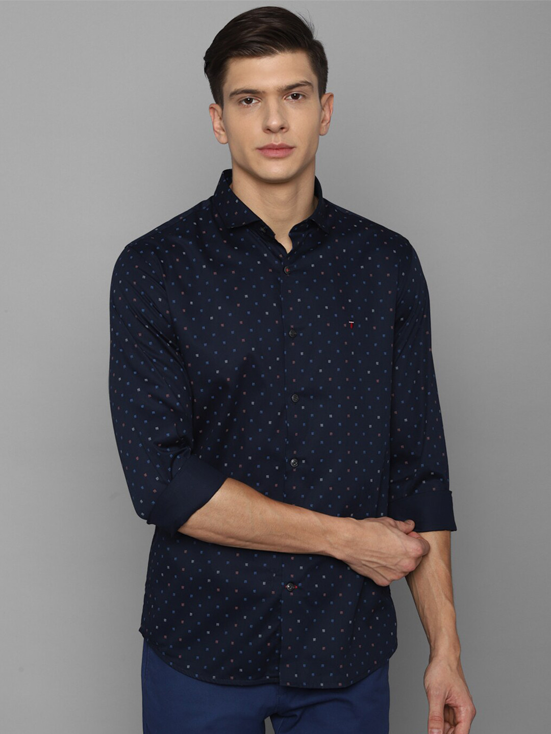 

Louis Philippe Sport Men Navy Blue Slim Fit Printed Pure Cotton Casual Shirt