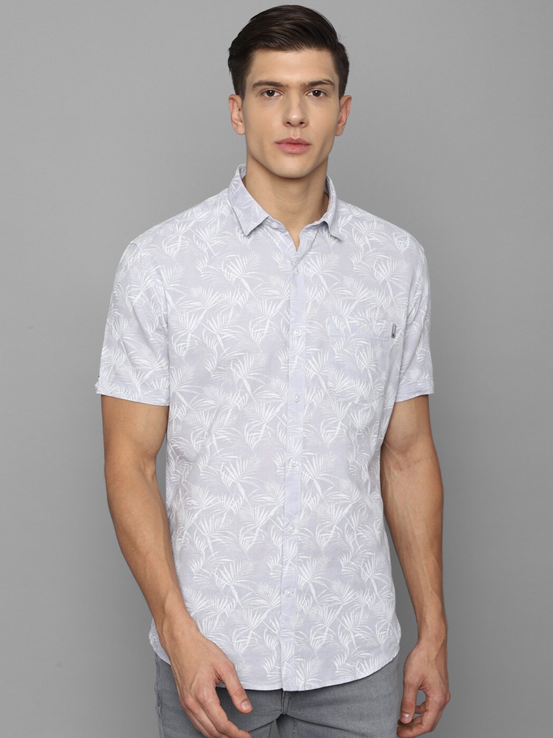 

Louis Philippe Sport Men Purple Slim Fit Floral Printed Casual Shirt