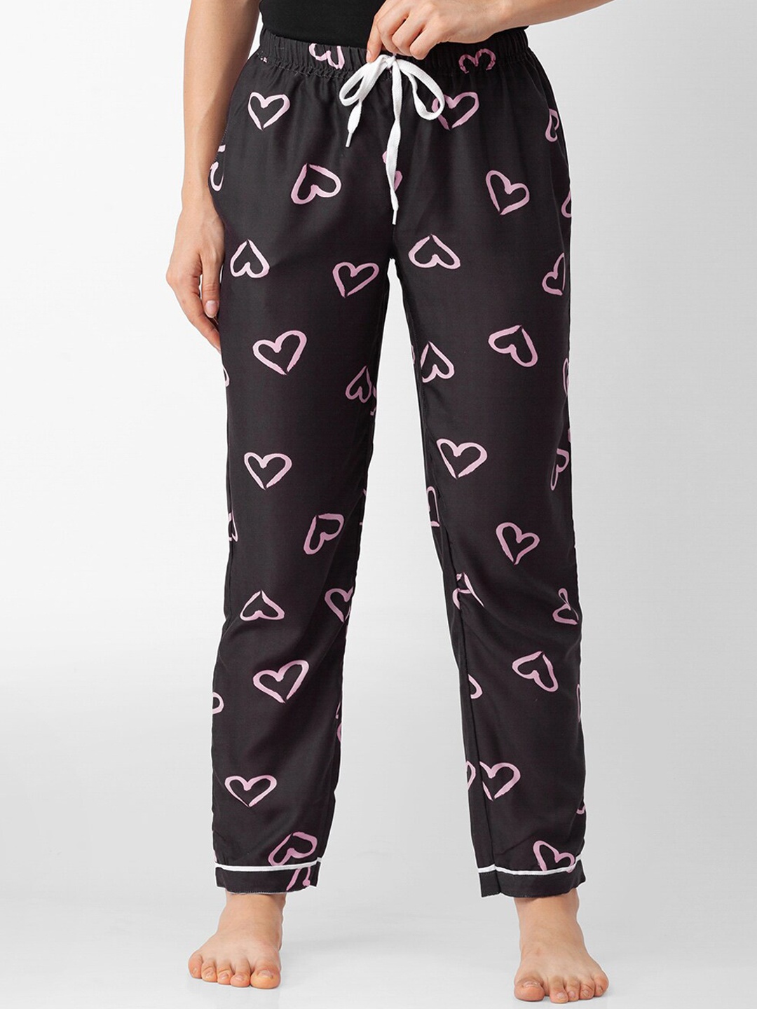 

NOIRA Women Black Printed Cotton Lounge Pants