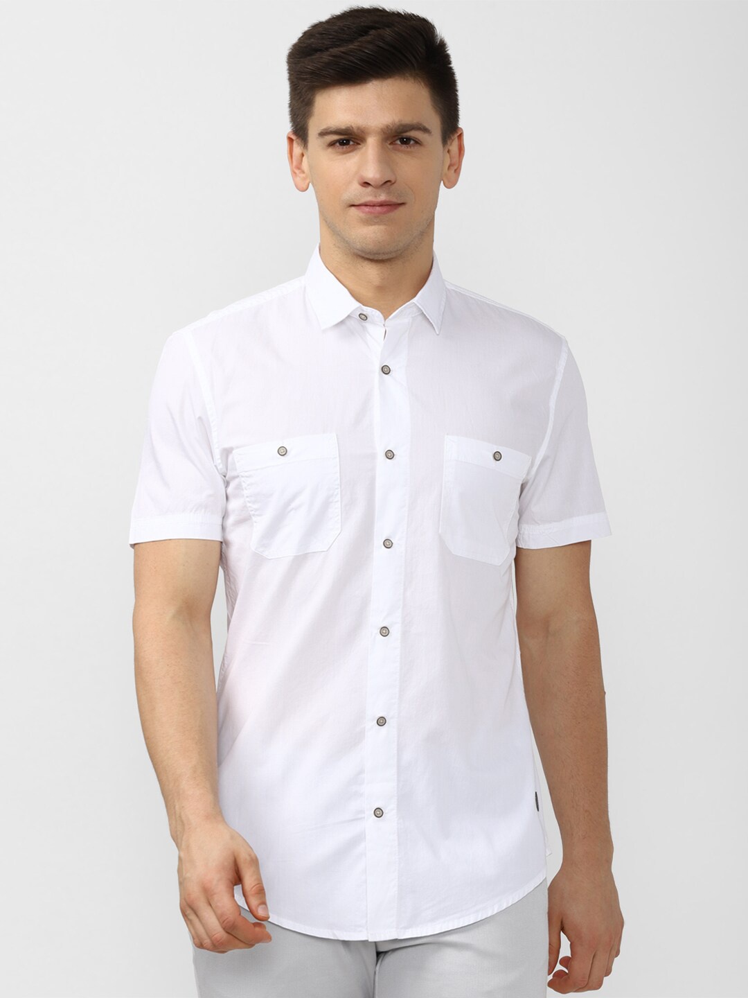 

Peter England Casuals Men White Slim Fit Casual Shirt