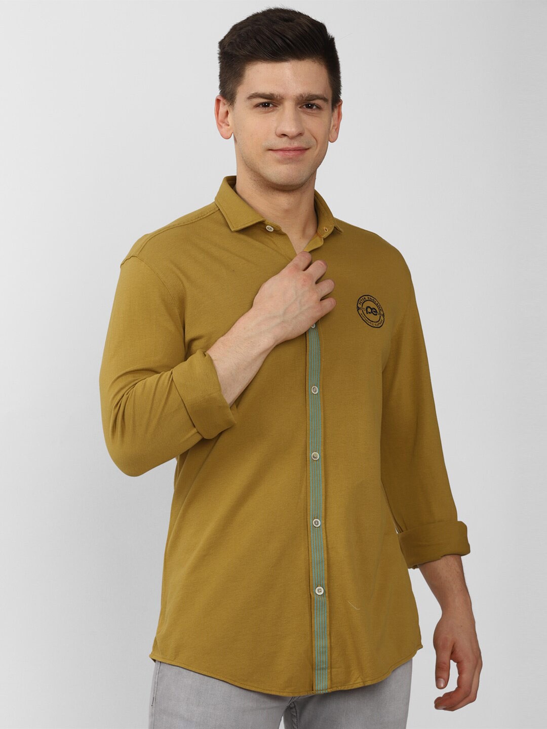 

Peter England Casuals Men Yellow Slim Fit Casual Shirt