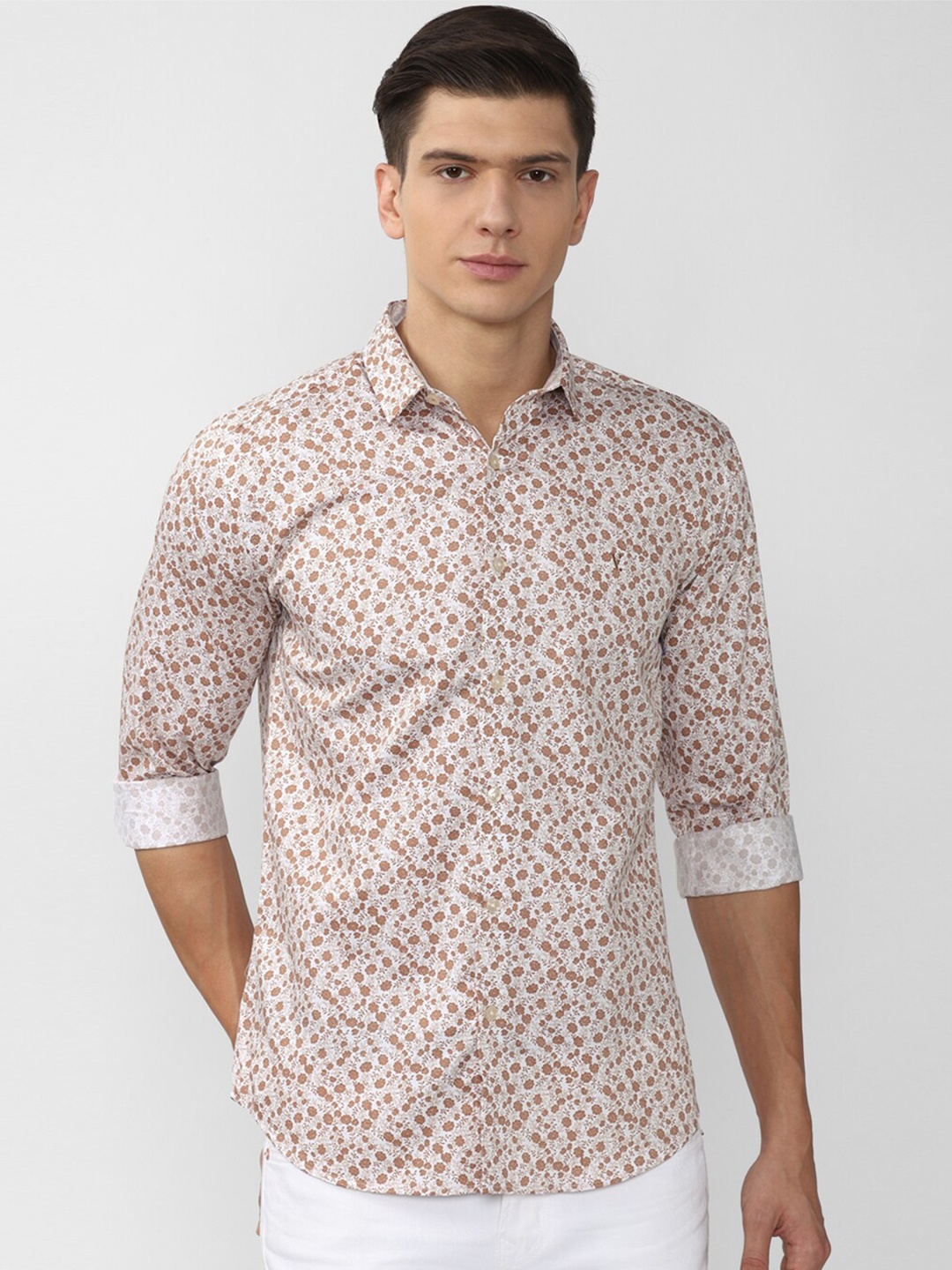 

V Dot Men Brown Slim Fit Floral Printed Casual Shirt