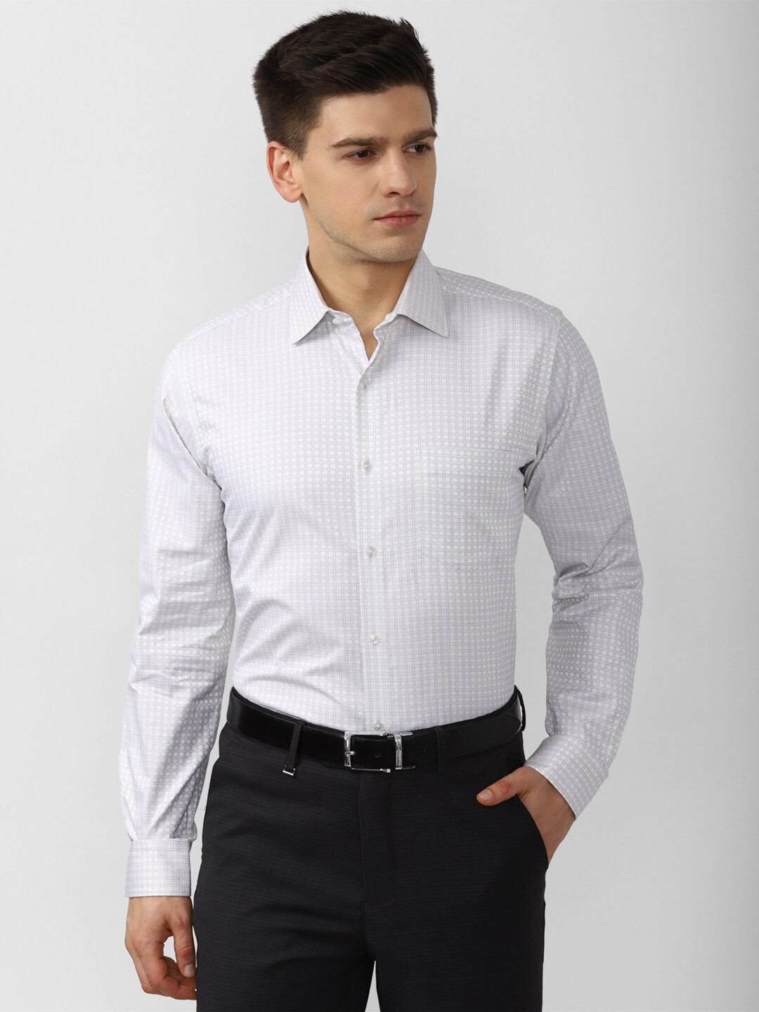 

Van Heusen Men Grey Checked Formal Shirt