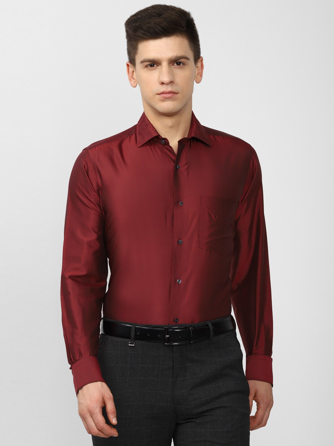 

Van Heusen Men Maroon Formal Long sleeve Shirt