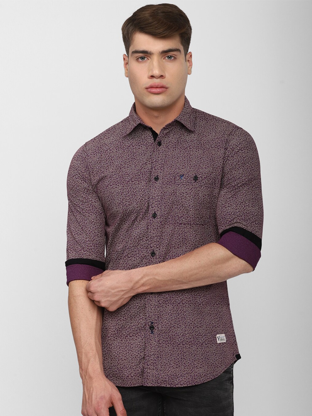 

VAN HEUSEN DENIM LABS Men Brown Slim Fit Printed Casual Long Sleeve Shirt